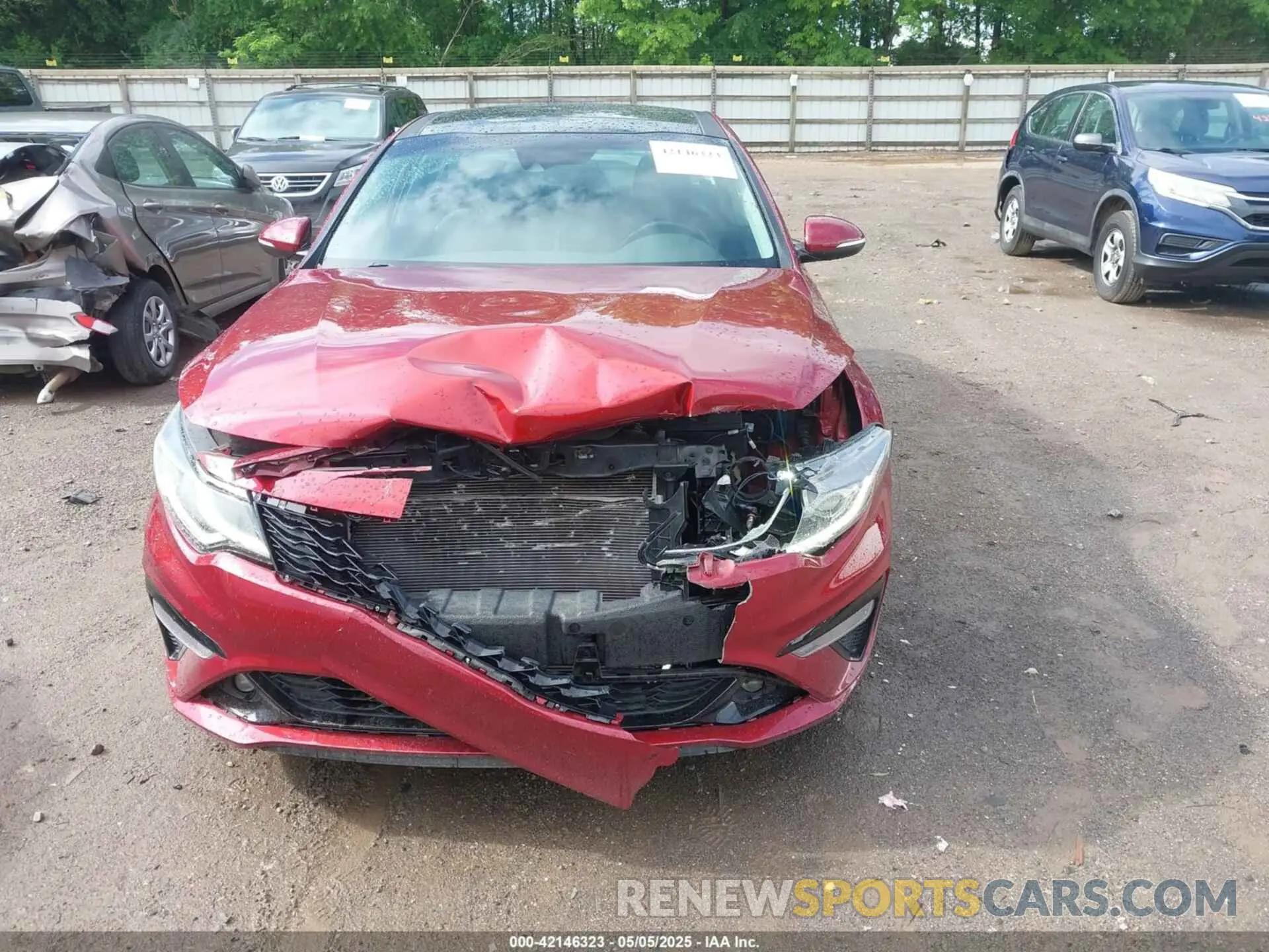 12 fotografías del automóvil dañado 5XXGT4L38KG375686 KIA OPTIMA 2019