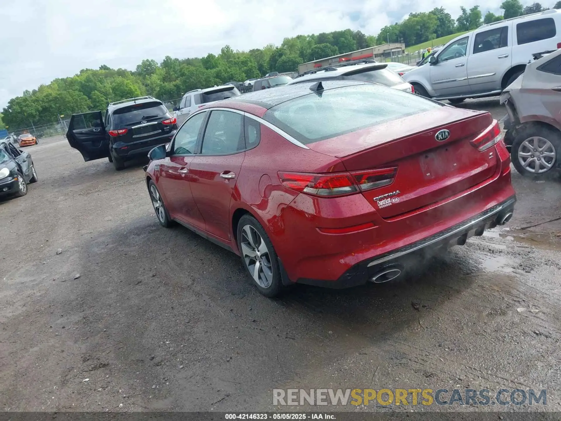 3 fotografías del automóvil dañado 5XXGT4L38KG375686 KIA OPTIMA 2019