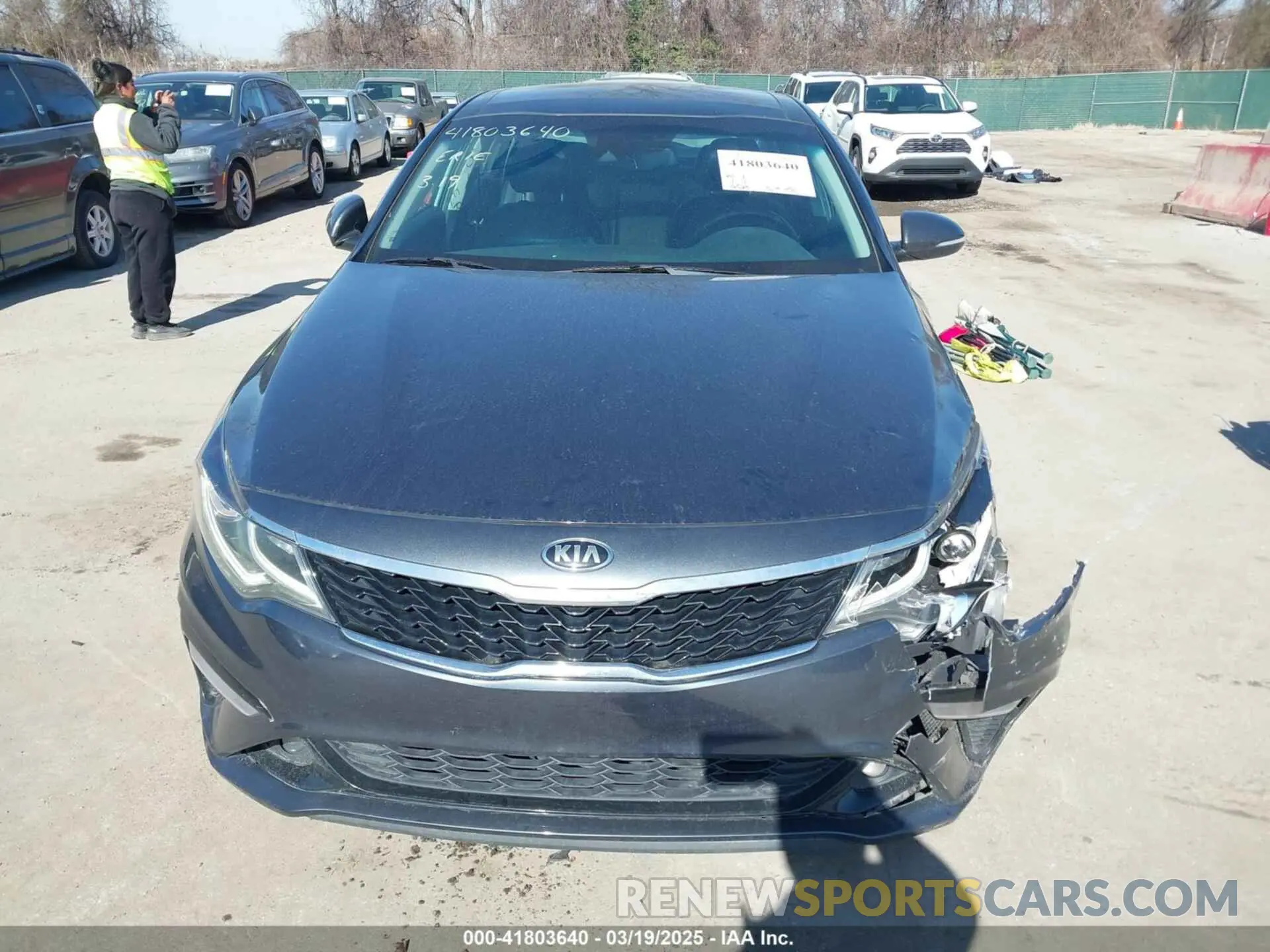 12 fotografías del automóvil dañado 5XXGT4L38KG376191 KIA OPTIMA 2019