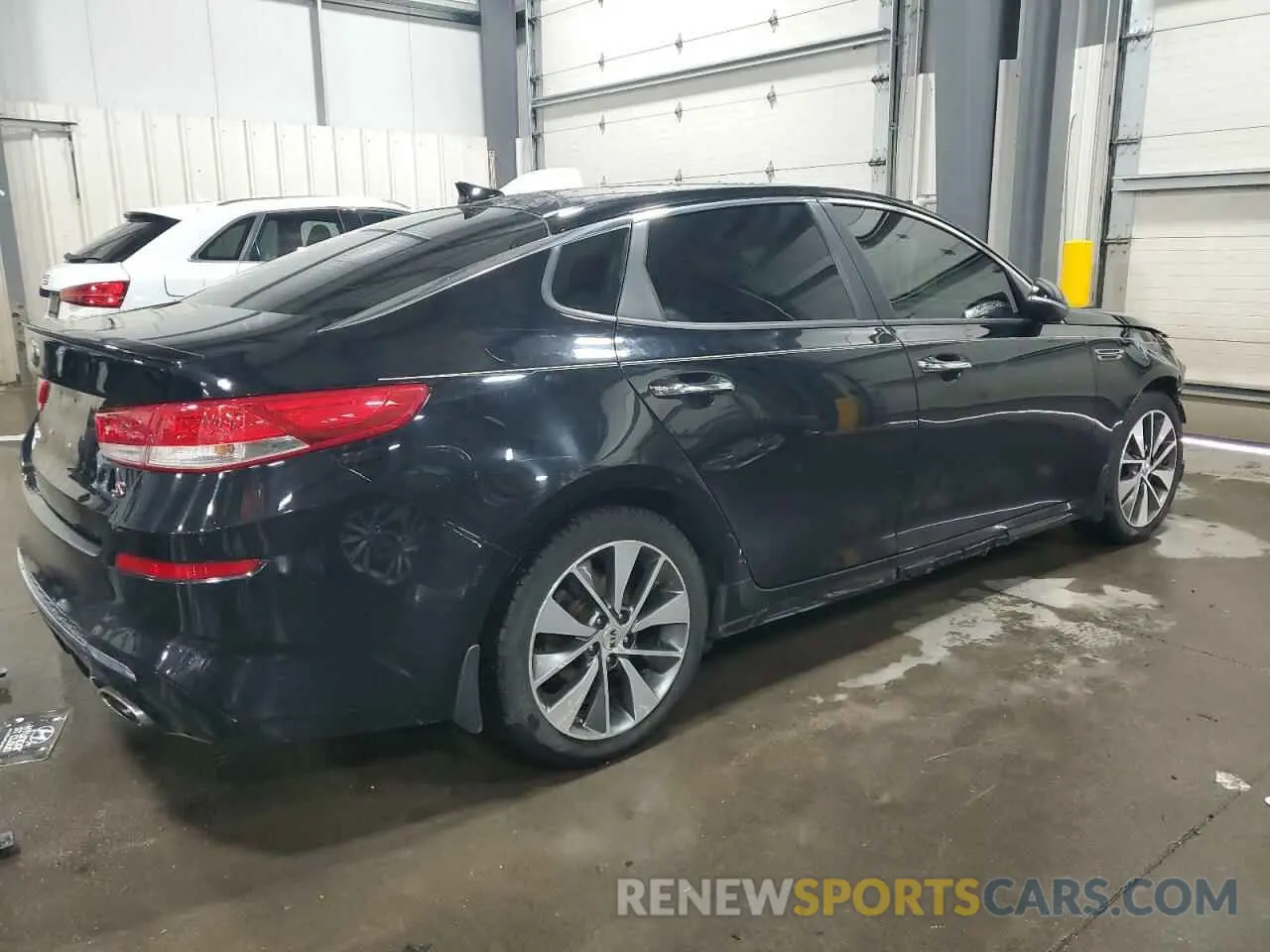 3 fotografías del automóvil dañado 5XXGT4L39KG296382 KIA OPTIMA 2019