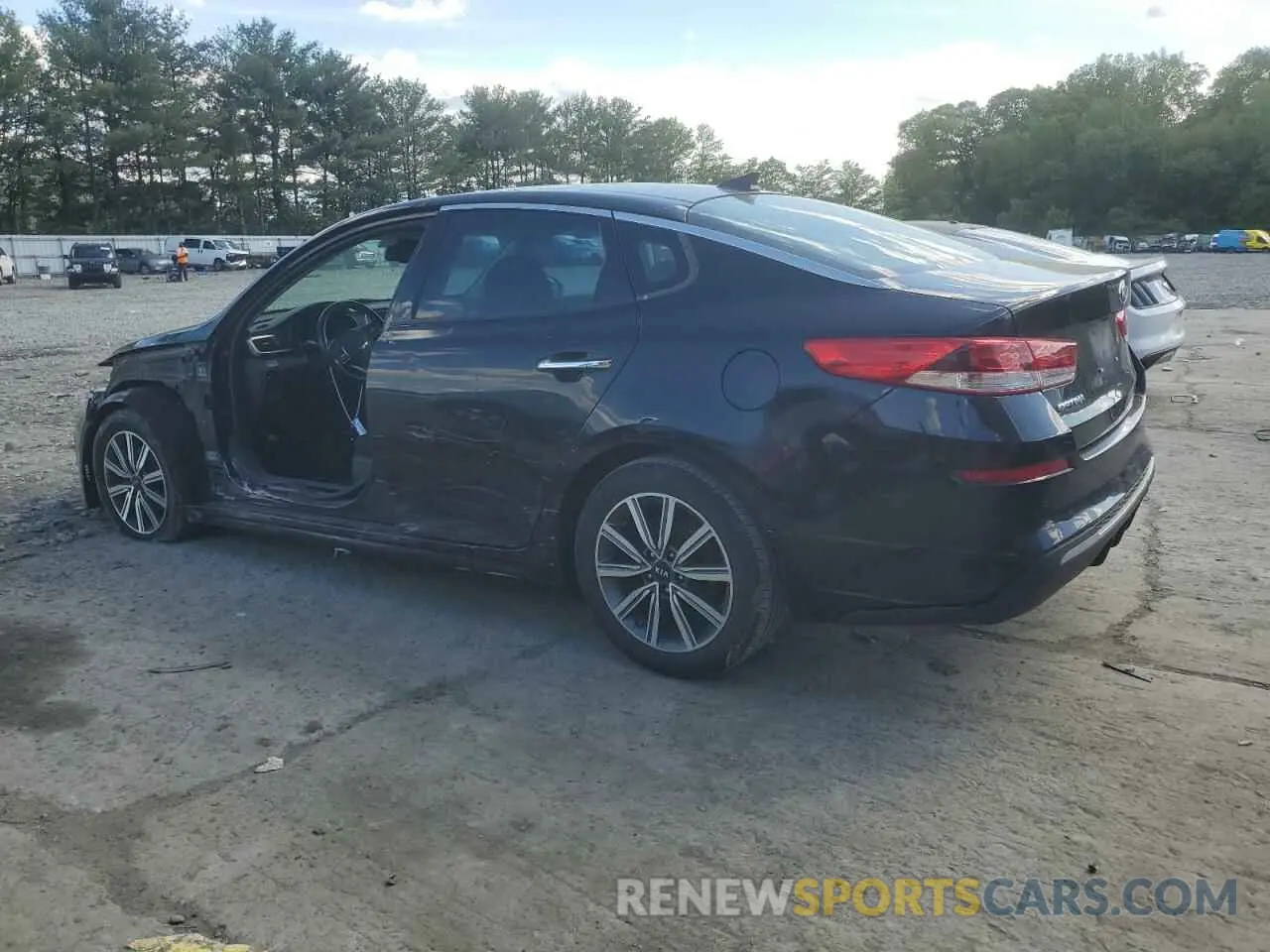 2 fotografías del automóvil dañado 5XXGT4L39KG308627 KIA OPTIMA 2019