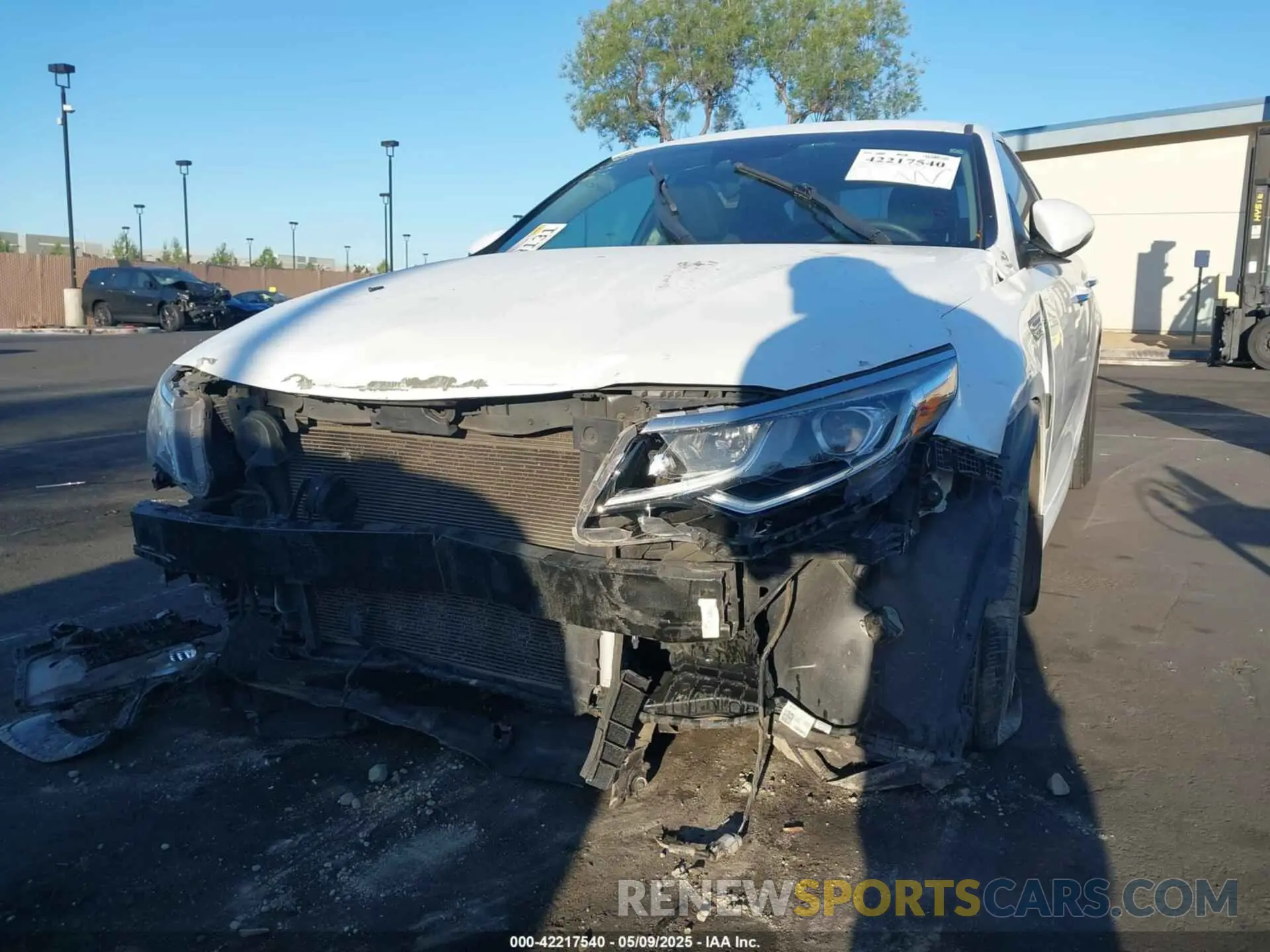 6 fotografías del automóvil dañado 5XXGT4L39KG311785 KIA OPTIMA 2019