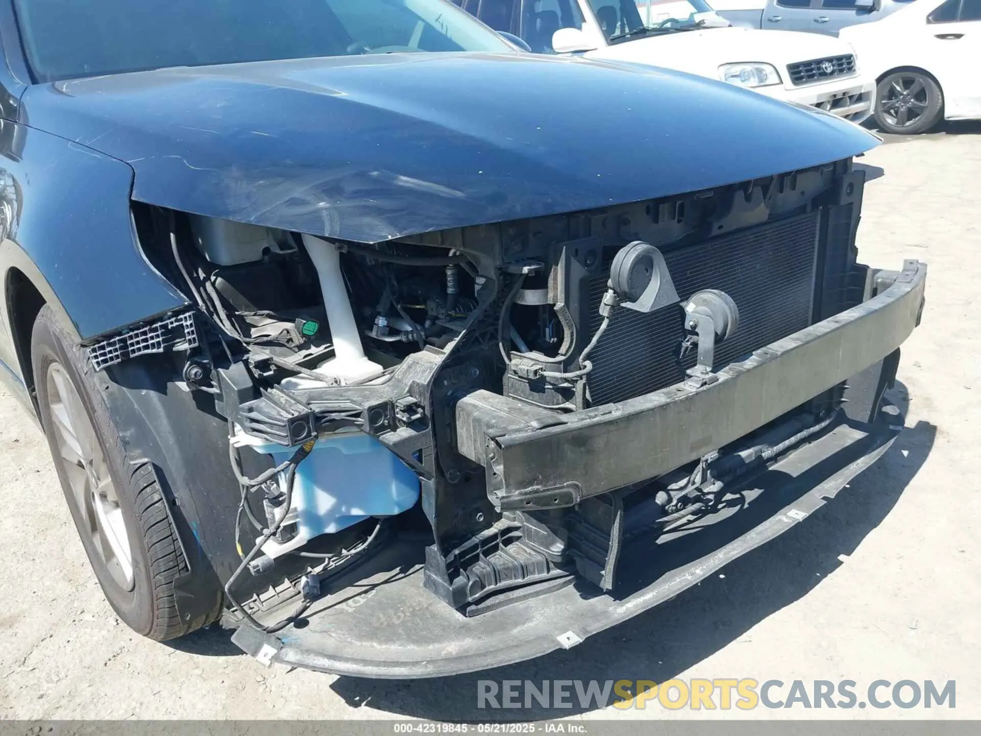 6 fotografías del automóvil dañado 5XXGT4L39KG324374 KIA OPTIMA 2019