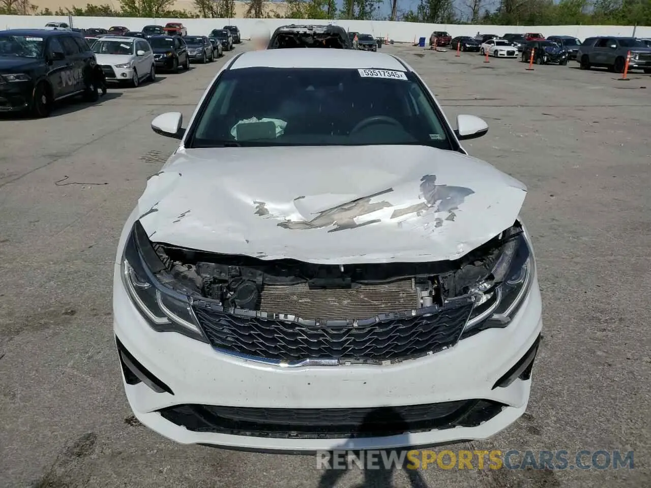 5 fotografías del automóvil dañado 5XXGT4L39KG330661 KIA OPTIMA 2019