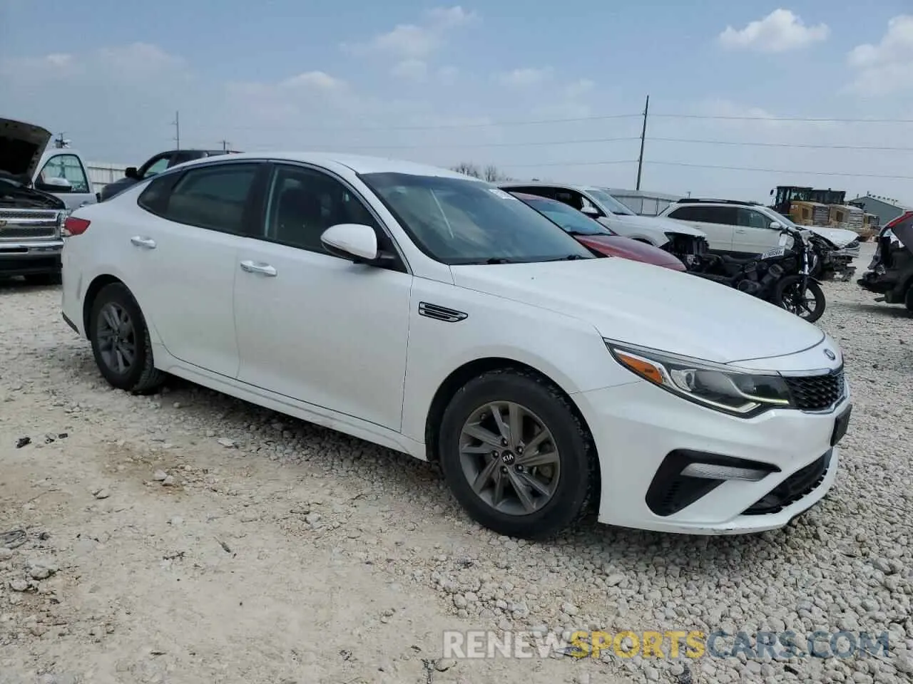 4 fotografías del automóvil dañado 5XXGT4L39KG337268 KIA OPTIMA 2019