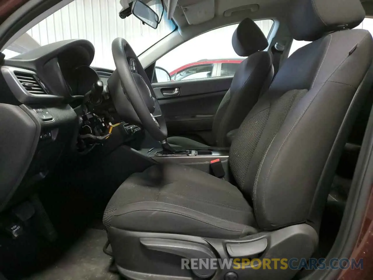 7 fotografías del automóvil dañado 5XXGT4L39KG338873 KIA OPTIMA 2019