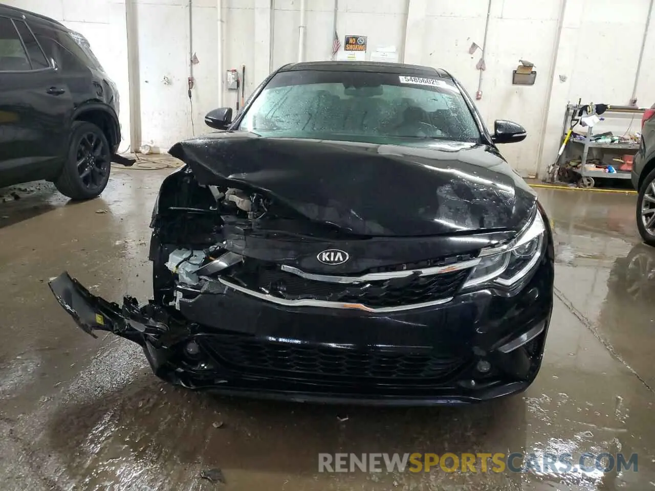 5 fotografías del automóvil dañado 5XXGT4L39KG349310 KIA OPTIMA 2019