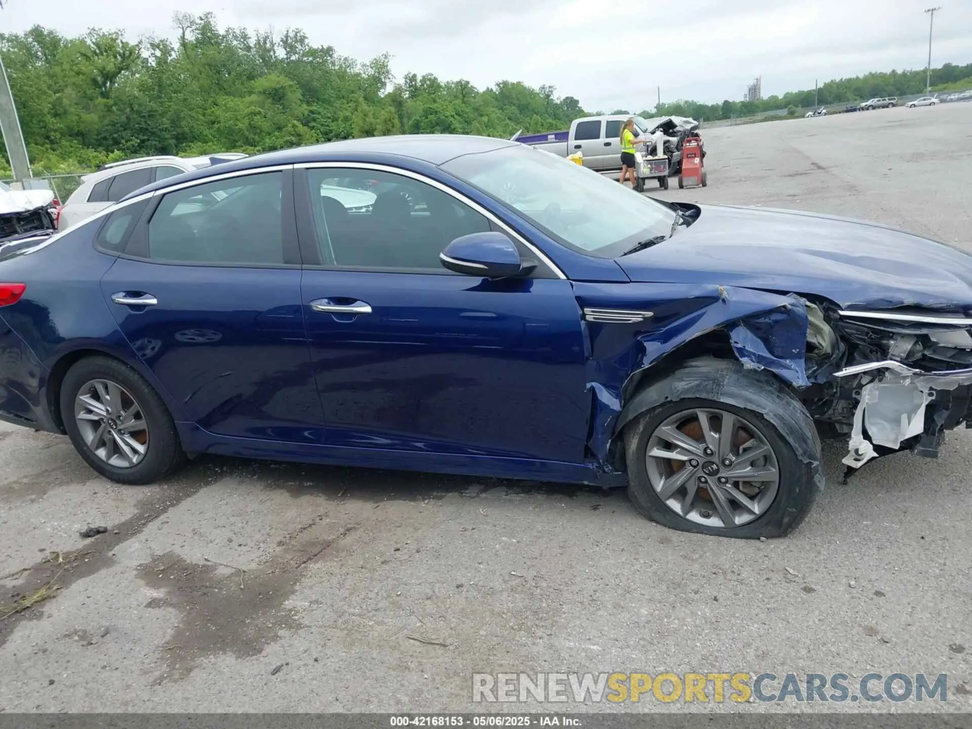 13 fotografías del automóvil dañado 5XXGT4L39KG352319 KIA OPTIMA 2019