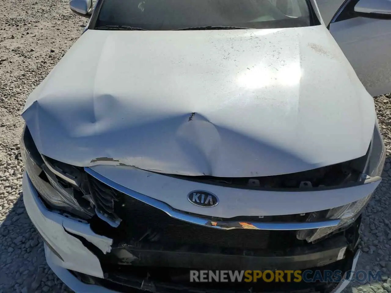 13 fotografías del automóvil dañado 5XXGT4L39KG355947 KIA OPTIMA 2019