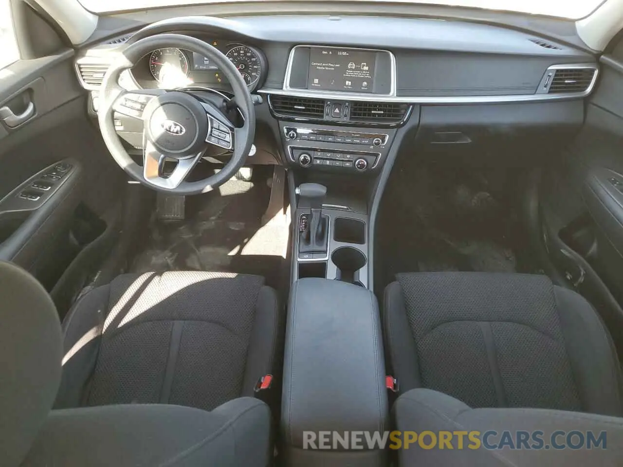 8 fotografías del automóvil dañado 5XXGT4L39KG355947 KIA OPTIMA 2019