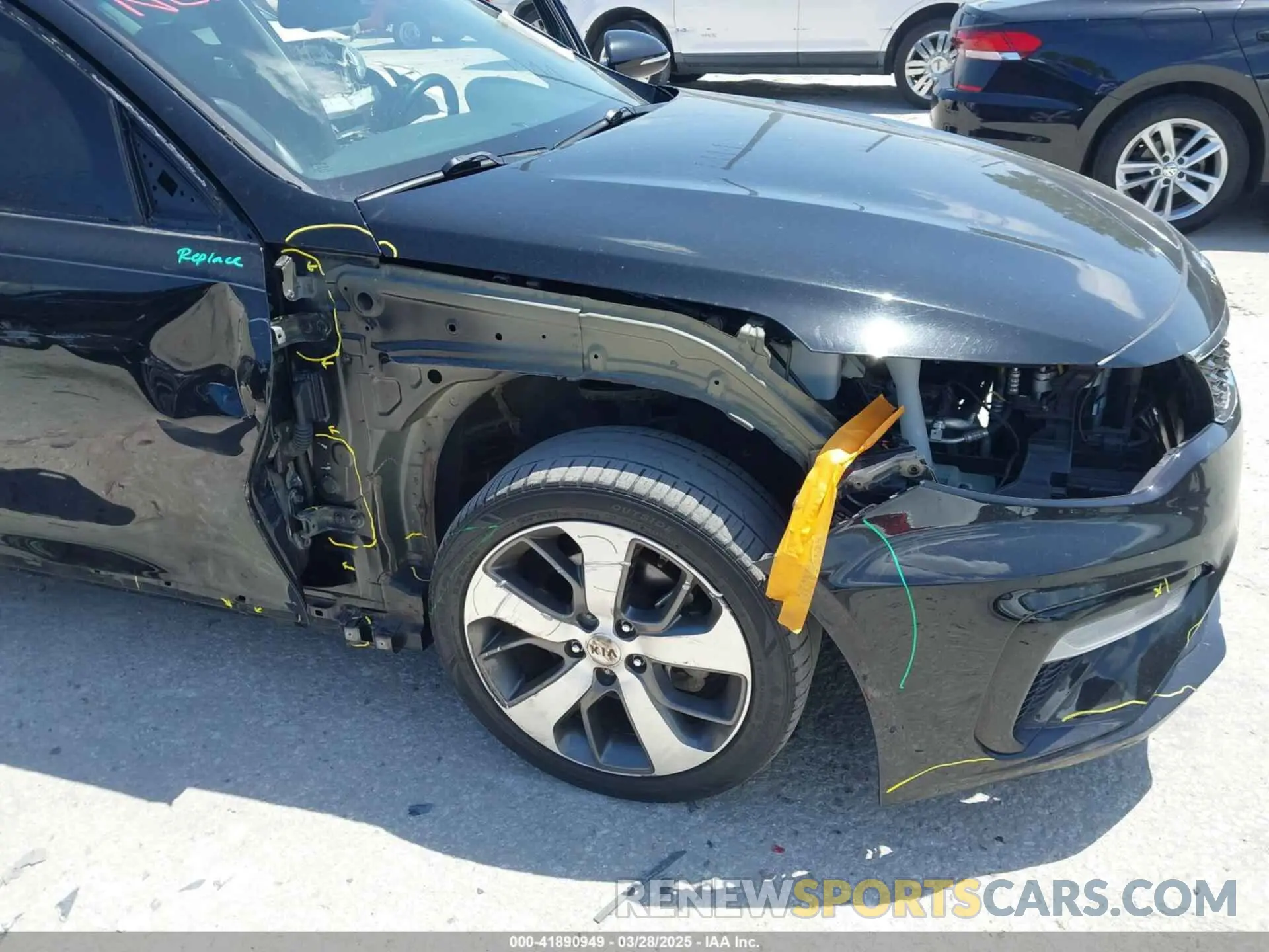 6 fotografías del automóvil dañado 5XXGT4L39KG356953 KIA OPTIMA 2019