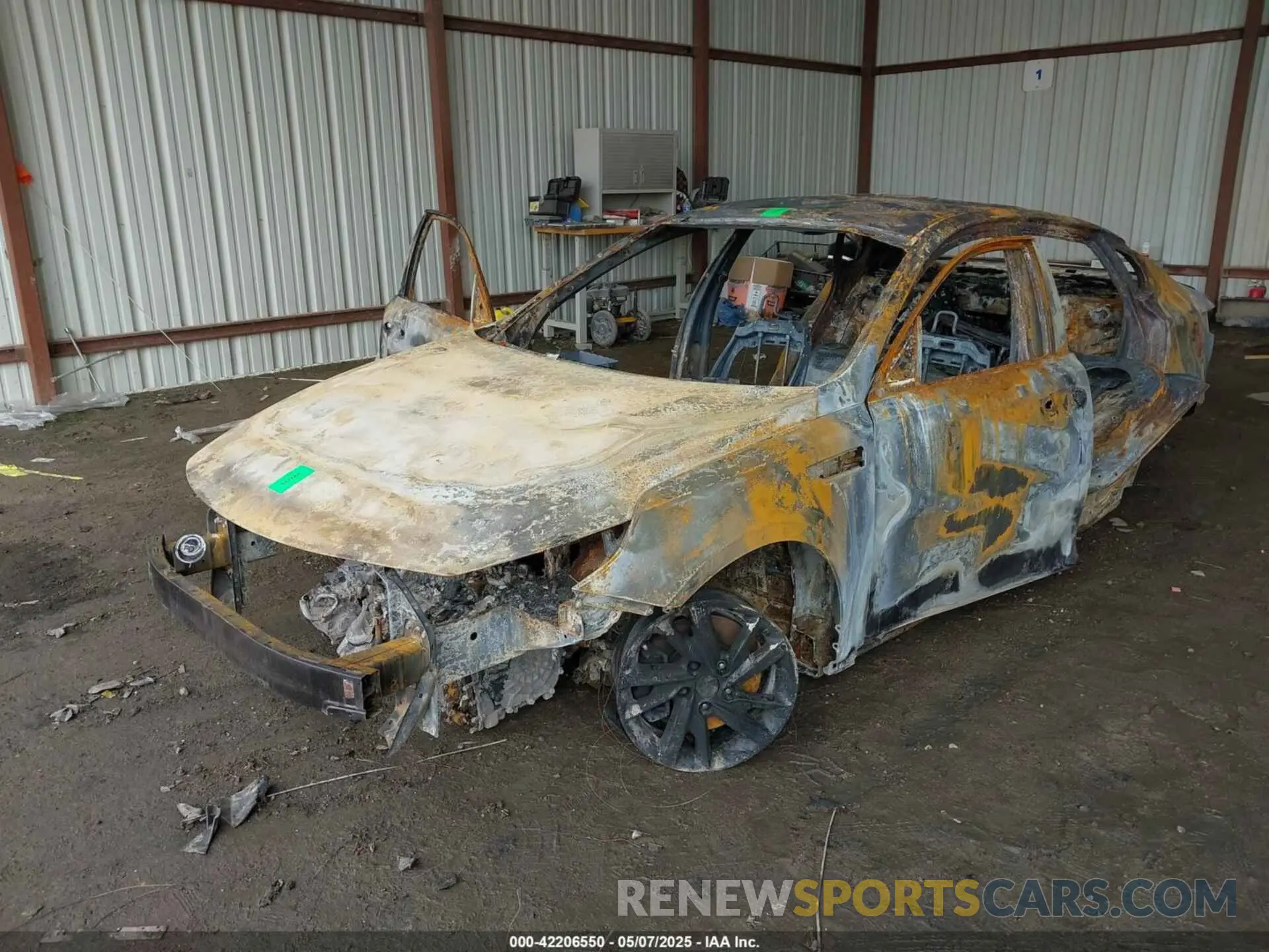 2 fotografías del automóvil dañado 5XXGT4L39KG361876 KIA OPTIMA 2019