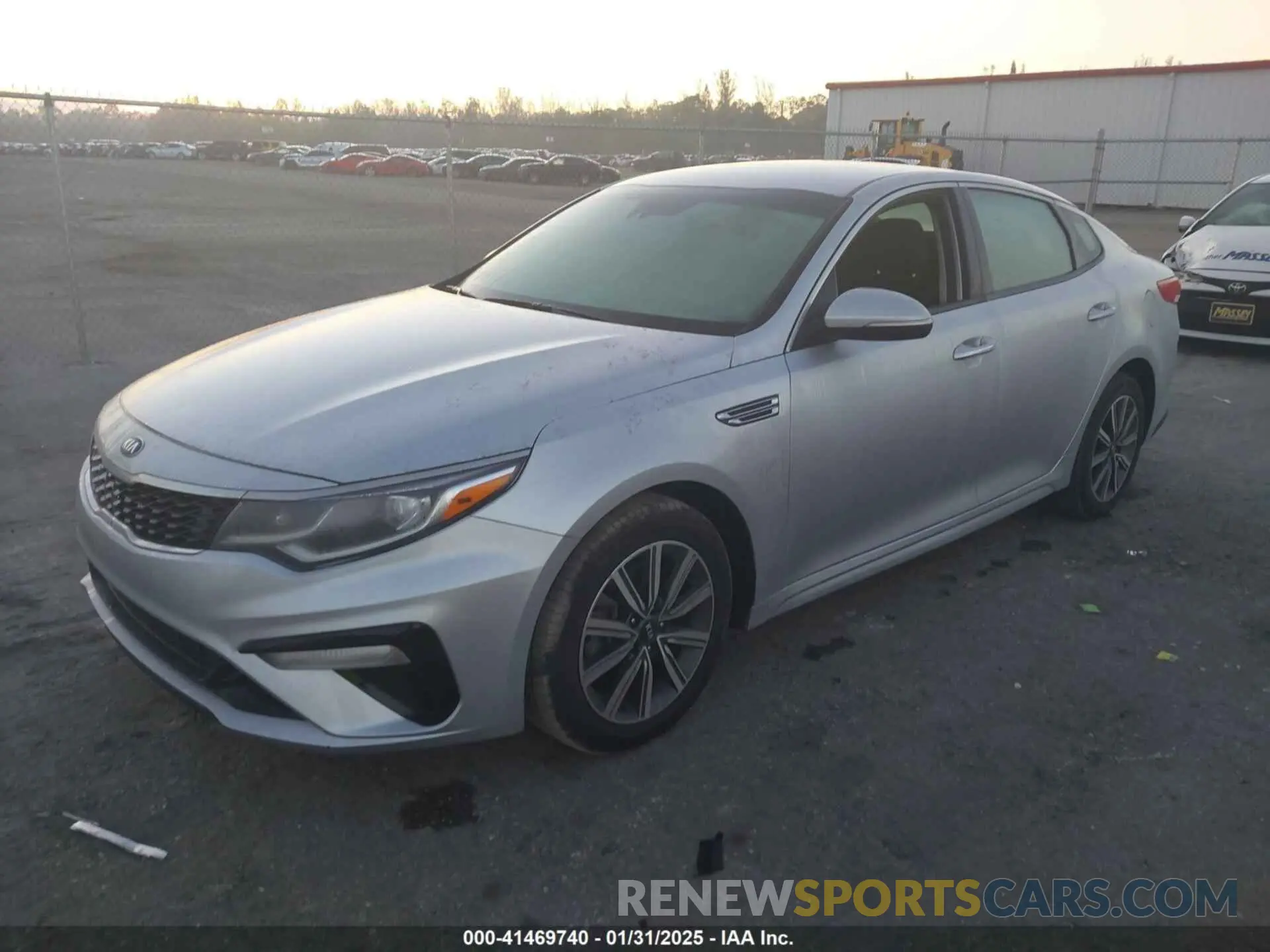 2 fotografías del automóvil dañado 5XXGT4L39KG363028 KIA OPTIMA 2019