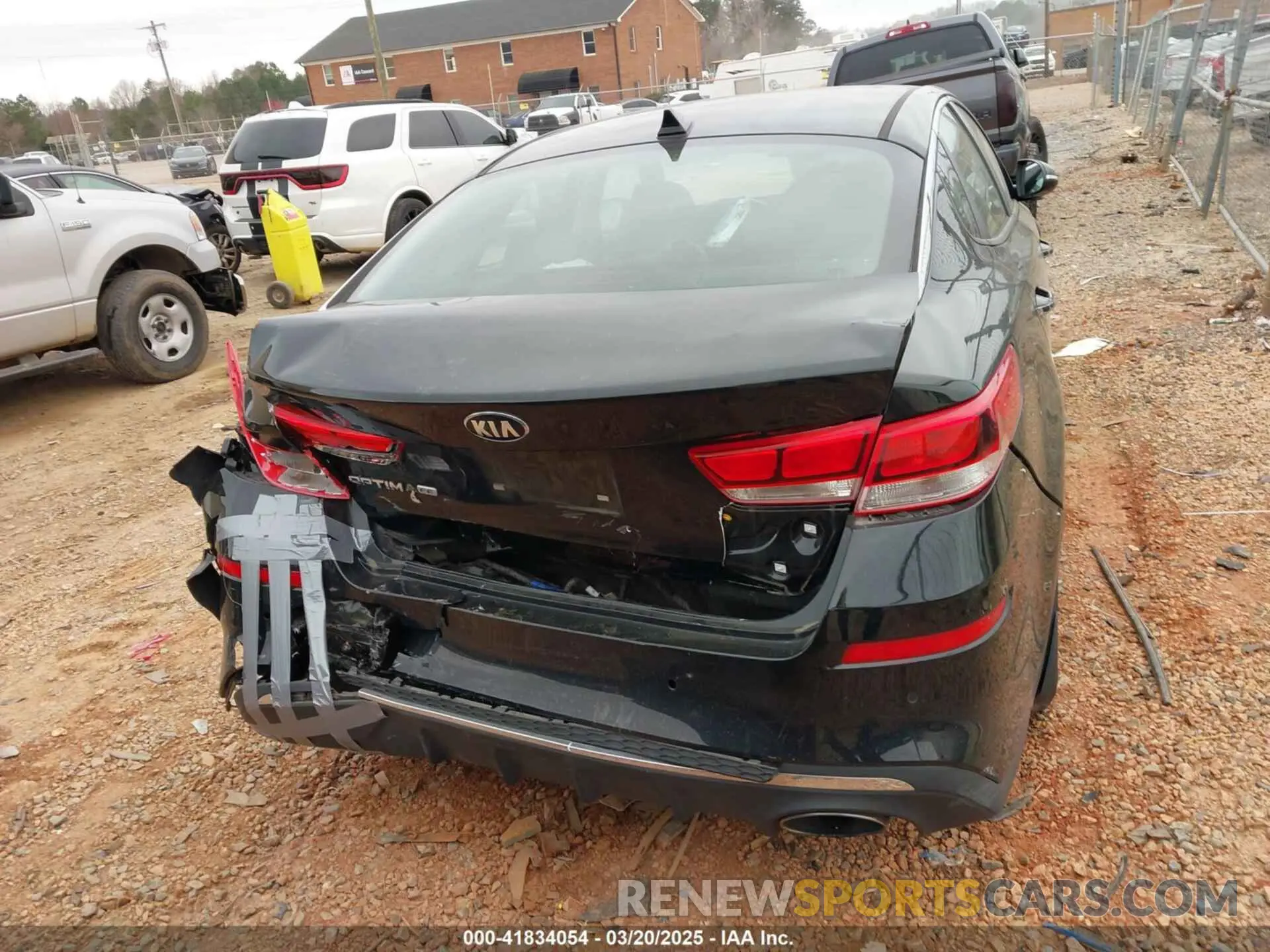 16 fotografías del automóvil dañado 5XXGT4L39KG374112 KIA OPTIMA 2019