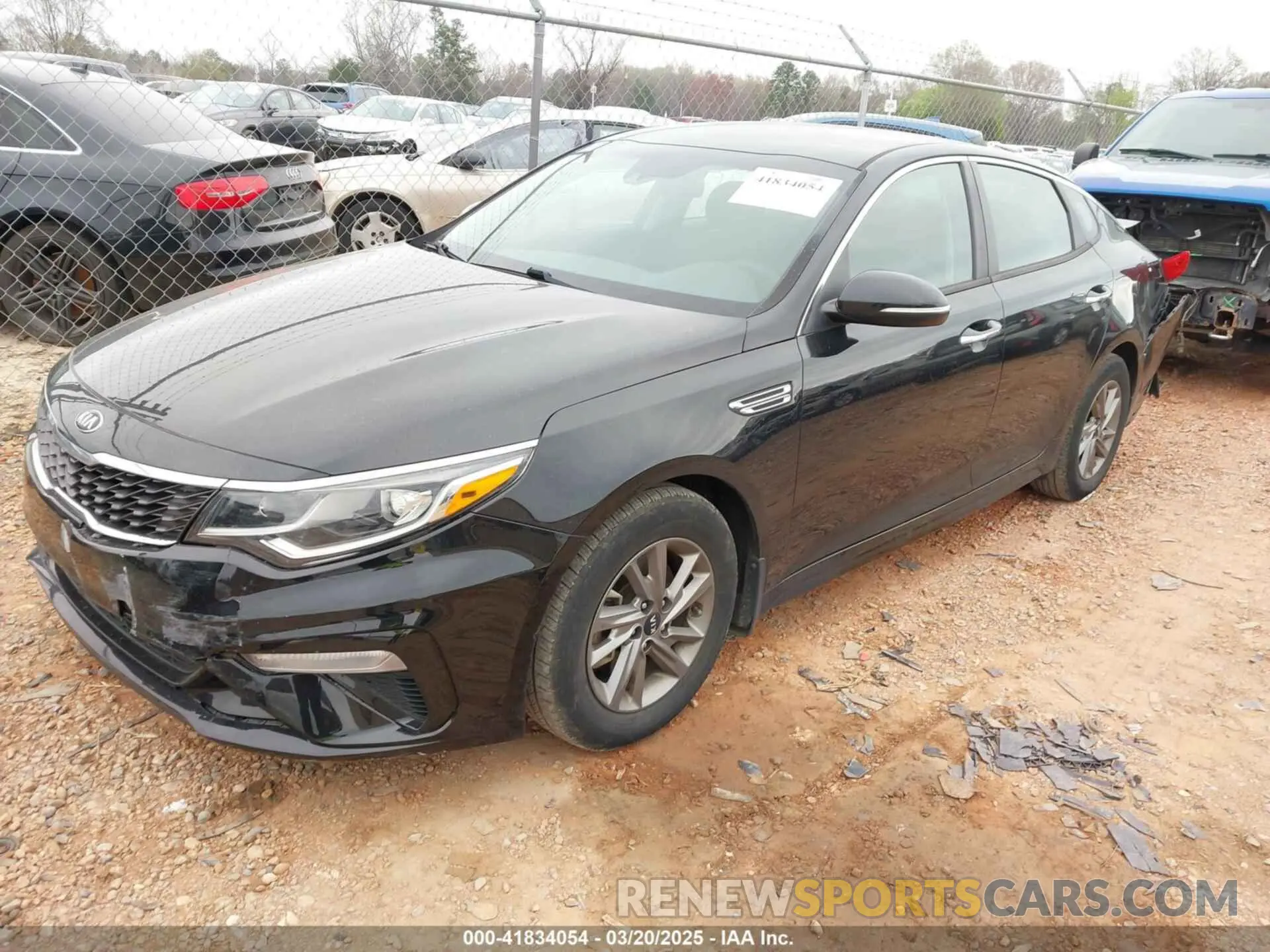 2 fotografías del automóvil dañado 5XXGT4L39KG374112 KIA OPTIMA 2019