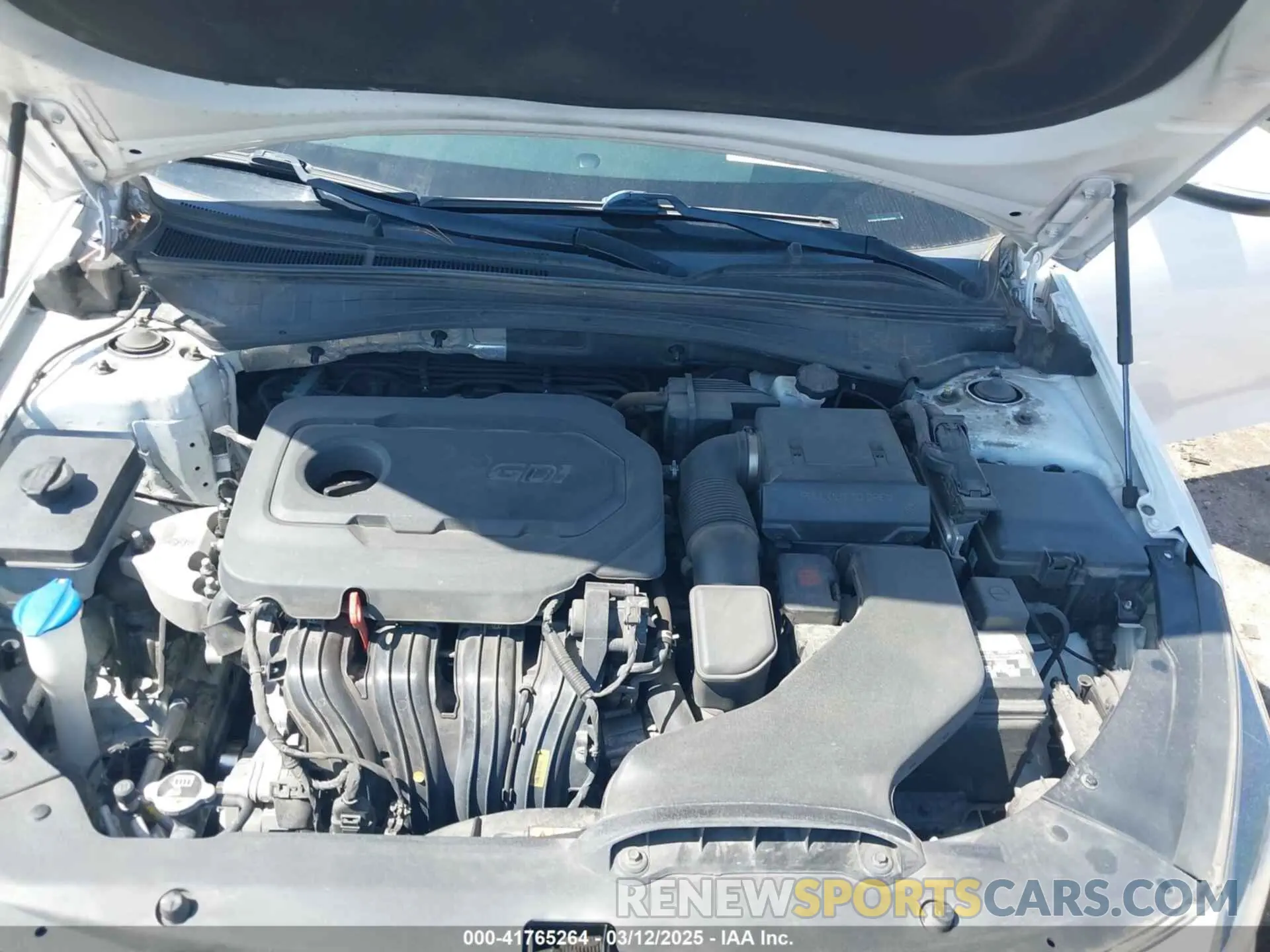 10 fotografías del automóvil dañado 5XXGT4L39KG374935 KIA OPTIMA 2019