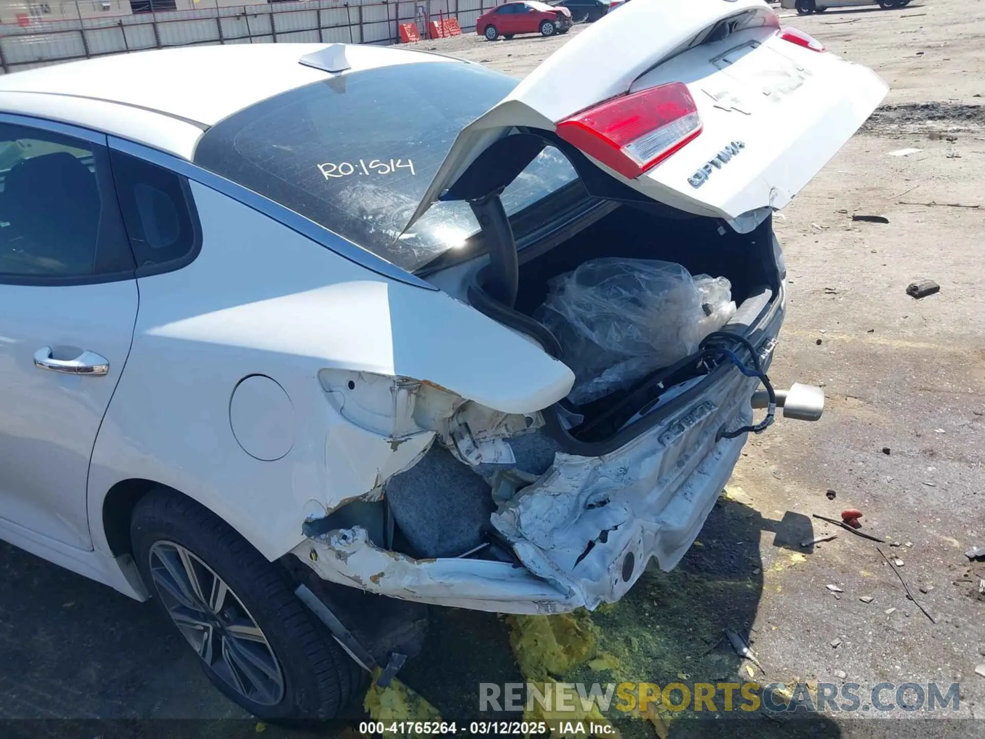 19 fotografías del automóvil dañado 5XXGT4L39KG374935 KIA OPTIMA 2019