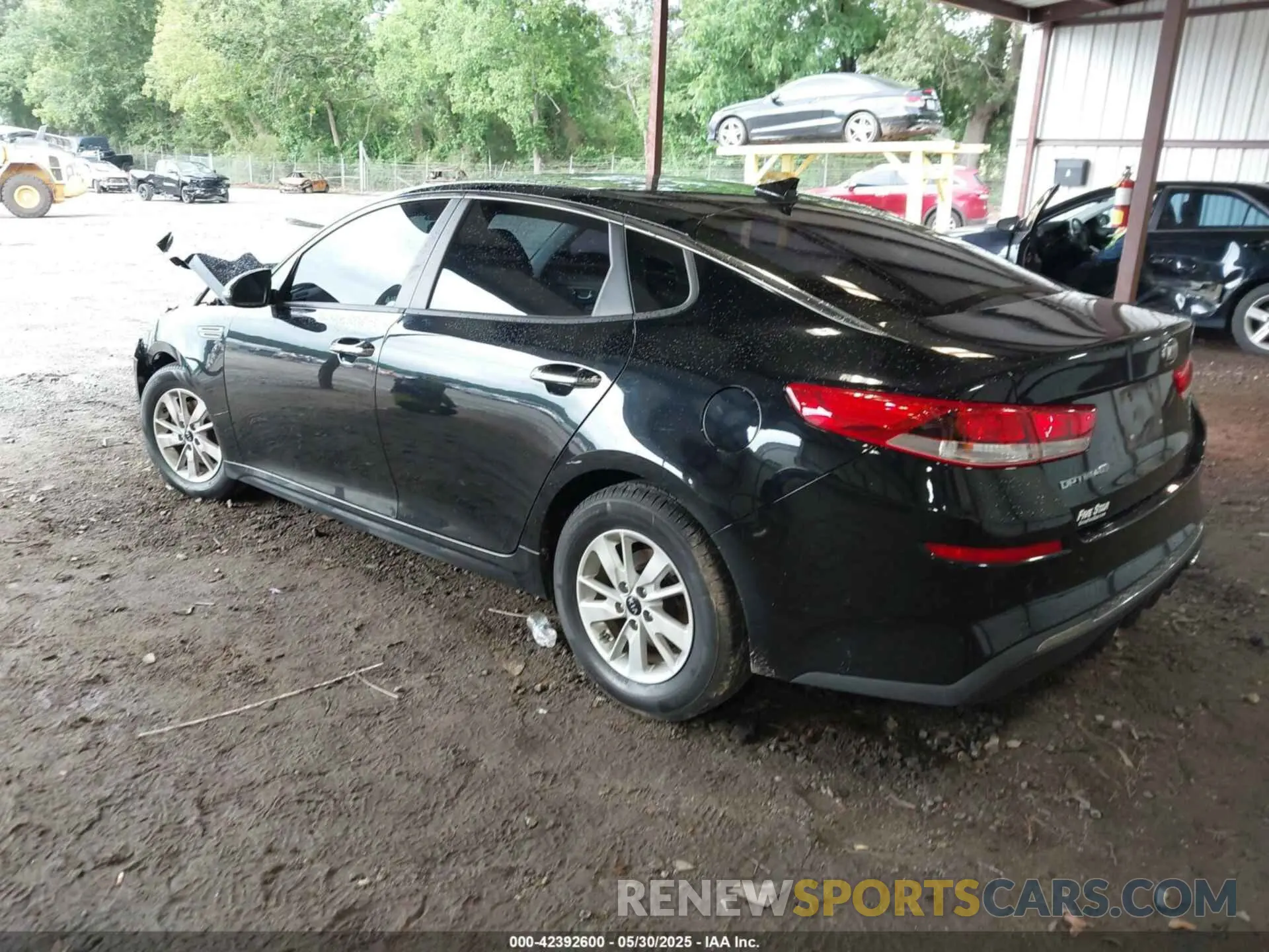 3 fotografías del automóvil dañado 5XXGT4L3XKG279266 KIA OPTIMA 2019