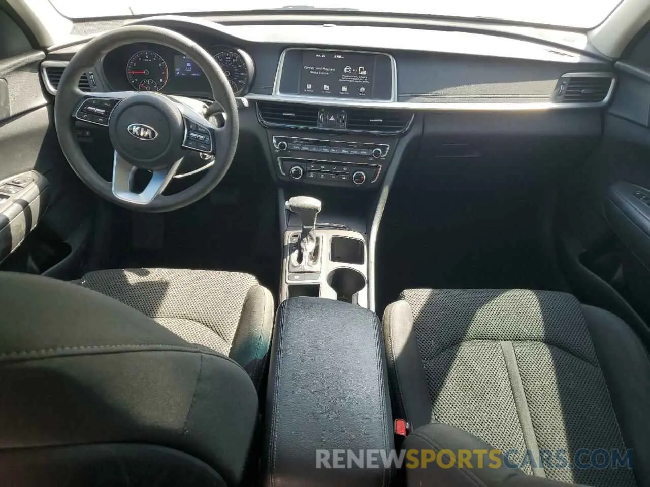 8 fotografías del automóvil dañado 5XXGT4L3XKG294706 KIA OPTIMA 2019