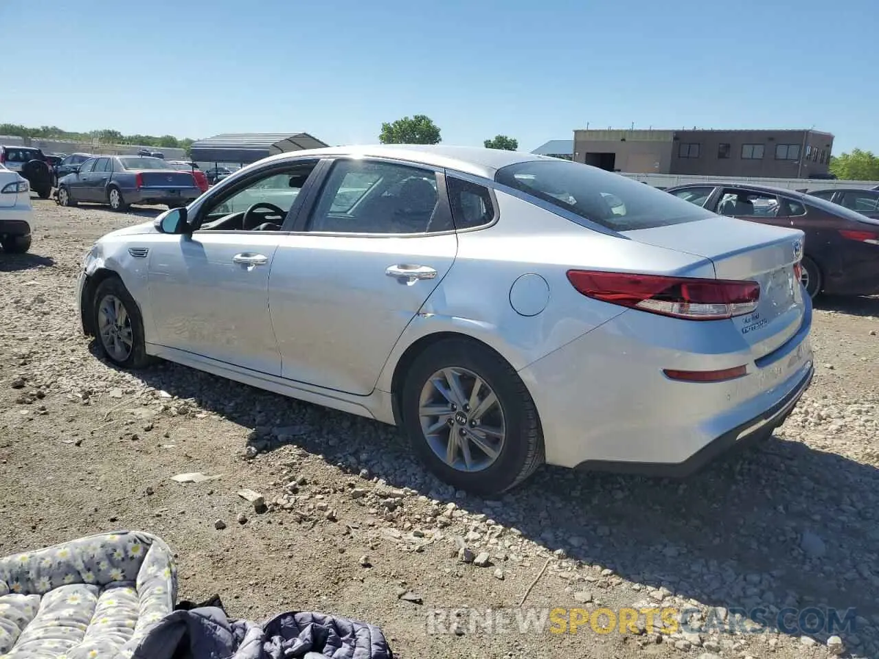 2 fotografías del automóvil dañado 5XXGT4L3XKG300293 KIA OPTIMA 2019