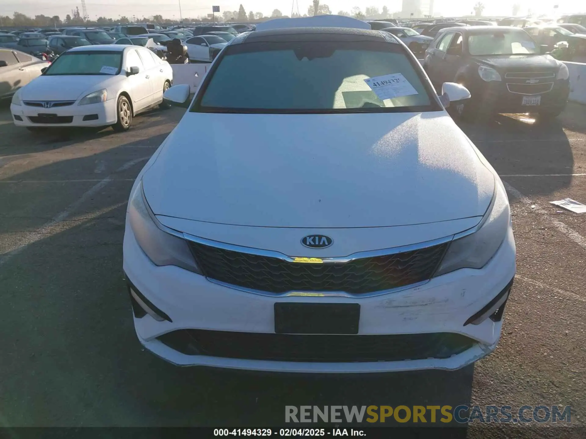12 fotografías del automóvil dañado 5XXGT4L3XKG310001 KIA OPTIMA 2019