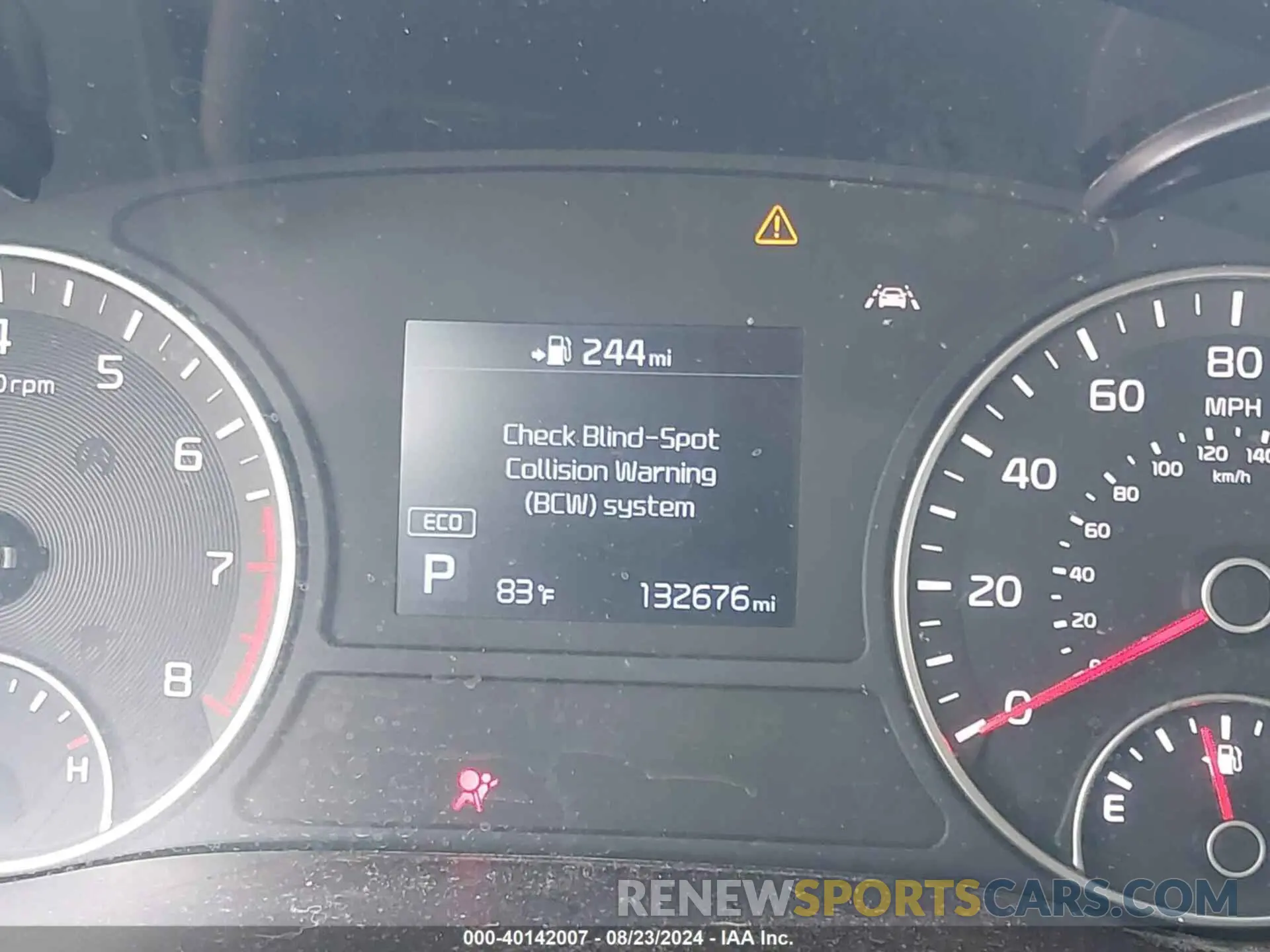 16 fotografías del automóvil dañado 5XXGT4L3XKG318051 KIA OPTIMA 2019