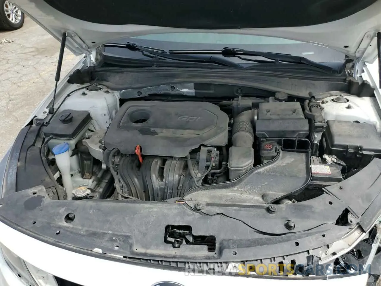 12 fotografías del automóvil dañado 5XXGT4L3XKG320057 KIA OPTIMA 2019