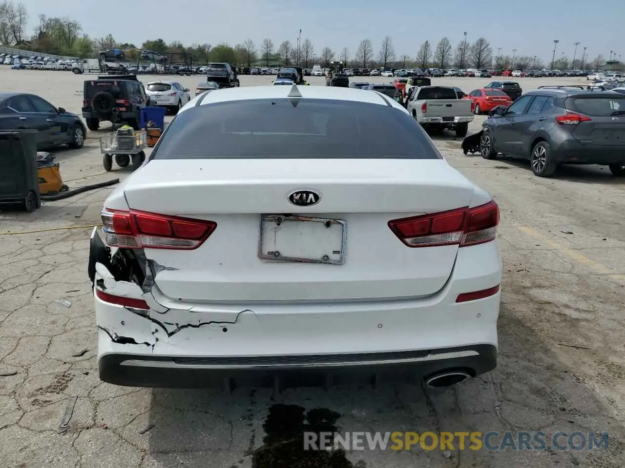 6 fotografías del automóvil dañado 5XXGT4L3XKG320057 KIA OPTIMA 2019