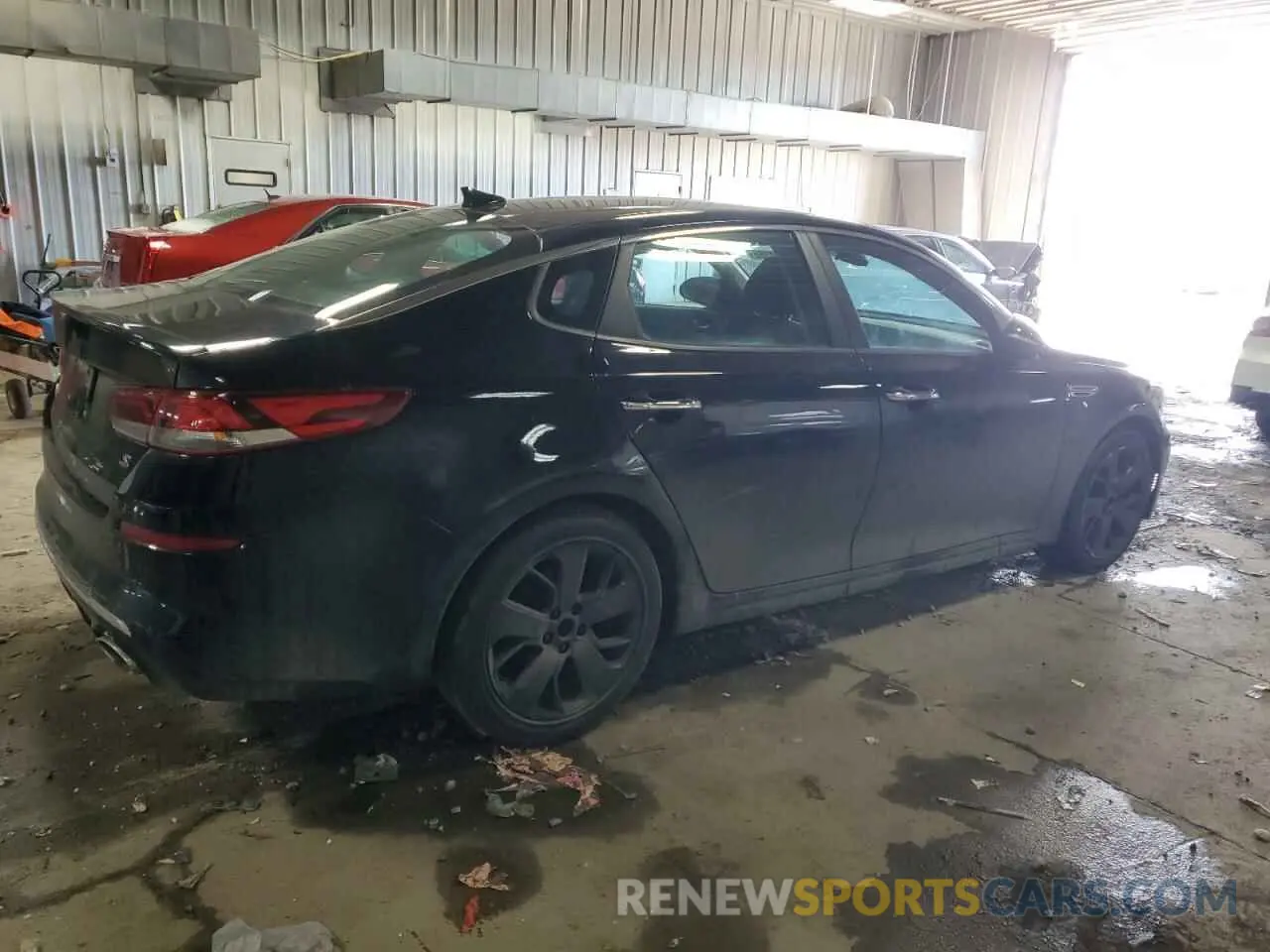3 fotografías del automóvil dañado 5XXGT4L3XKG320625 KIA OPTIMA 2019