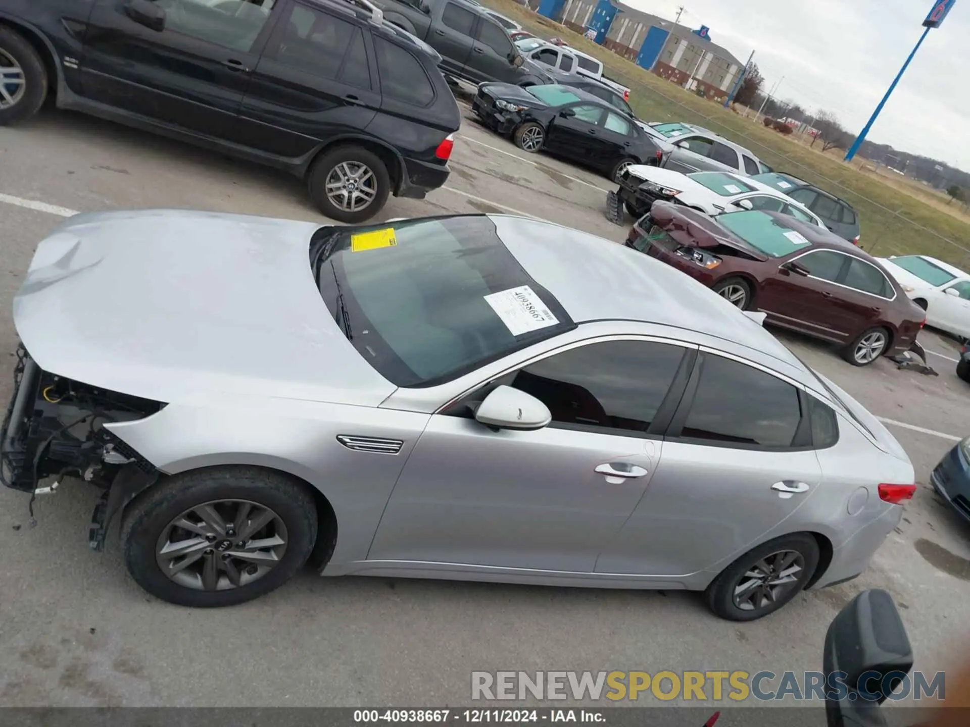15 fotografías del automóvil dañado 5XXGT4L3XKG337425 KIA OPTIMA 2019