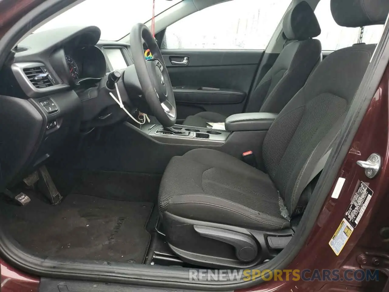 7 fotografías del automóvil dañado 5XXGT4L3XKG338252 KIA OPTIMA 2019