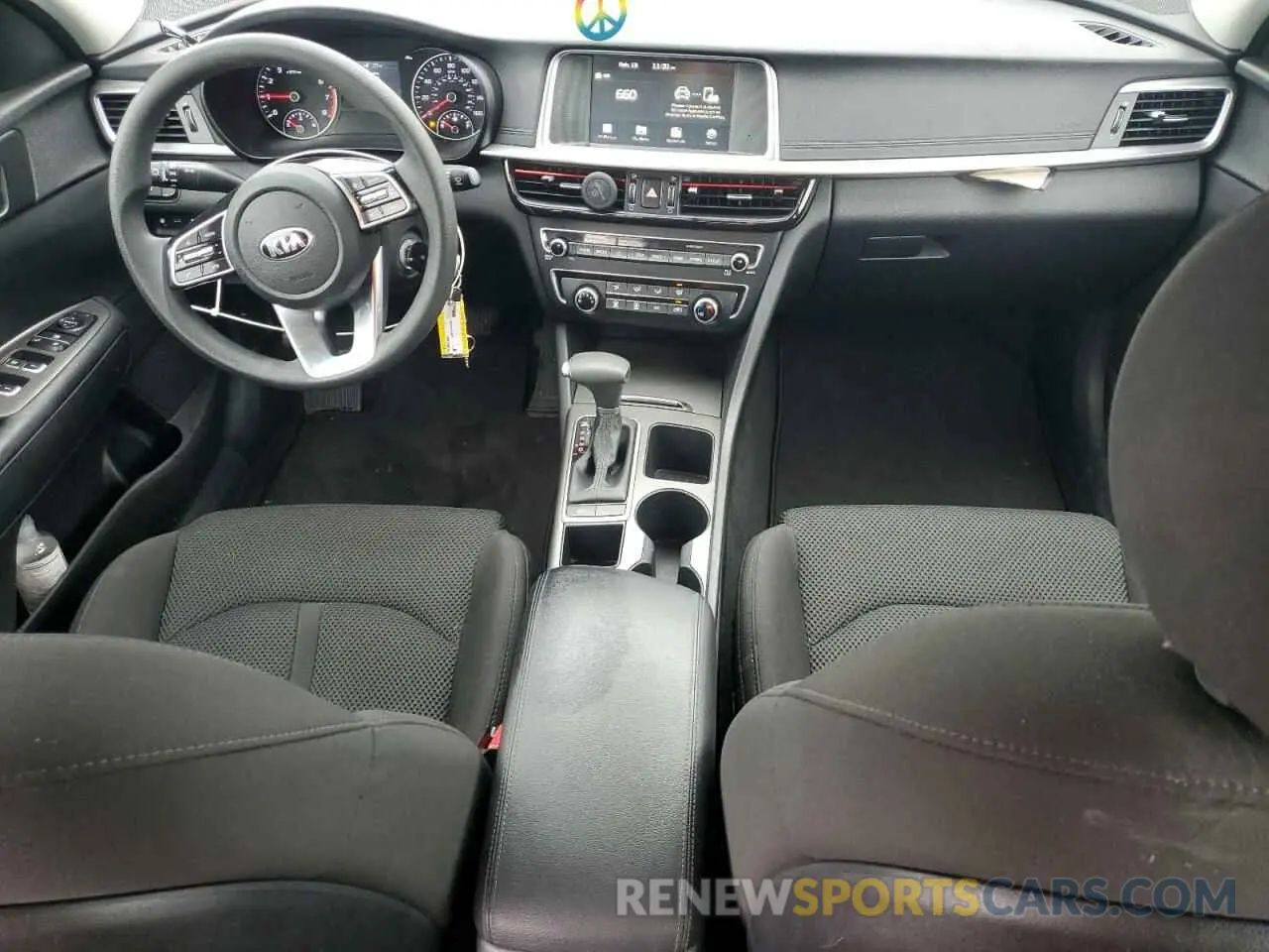 8 fotografías del automóvil dañado 5XXGT4L3XKG338252 KIA OPTIMA 2019