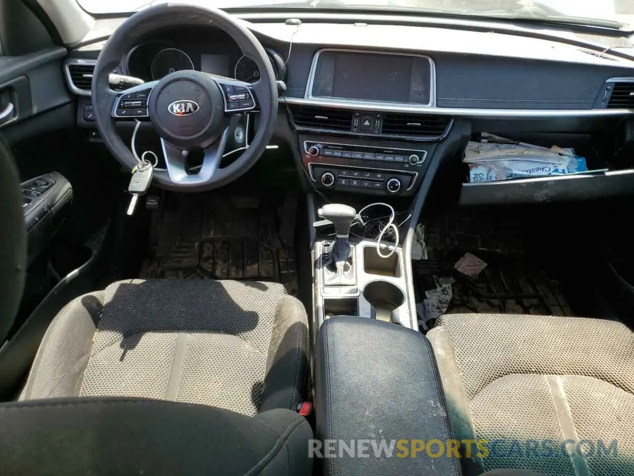 8 fotografías del automóvil dañado 5XXGT4L3XKG346898 KIA OPTIMA 2019