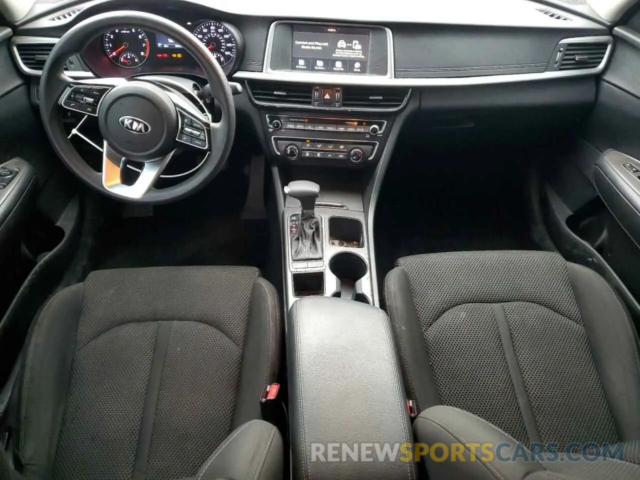 8 fotografías del automóvil dañado 5XXGT4L3XKG357352 KIA OPTIMA 2019