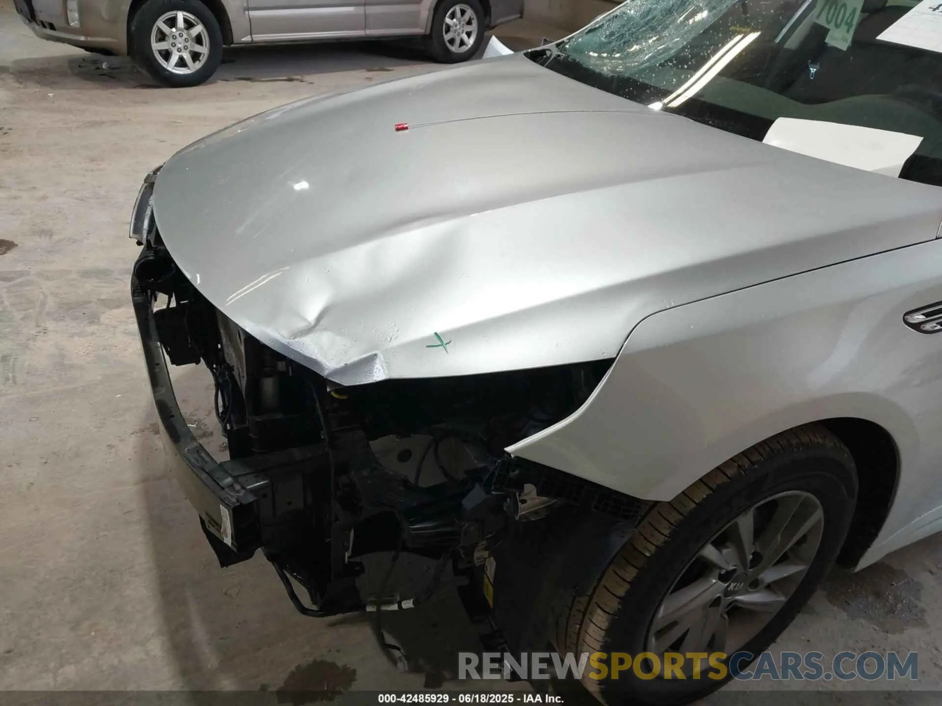 18 fotografías del automóvil dañado 5XXGT4L3XKG358341 KIA OPTIMA 2019