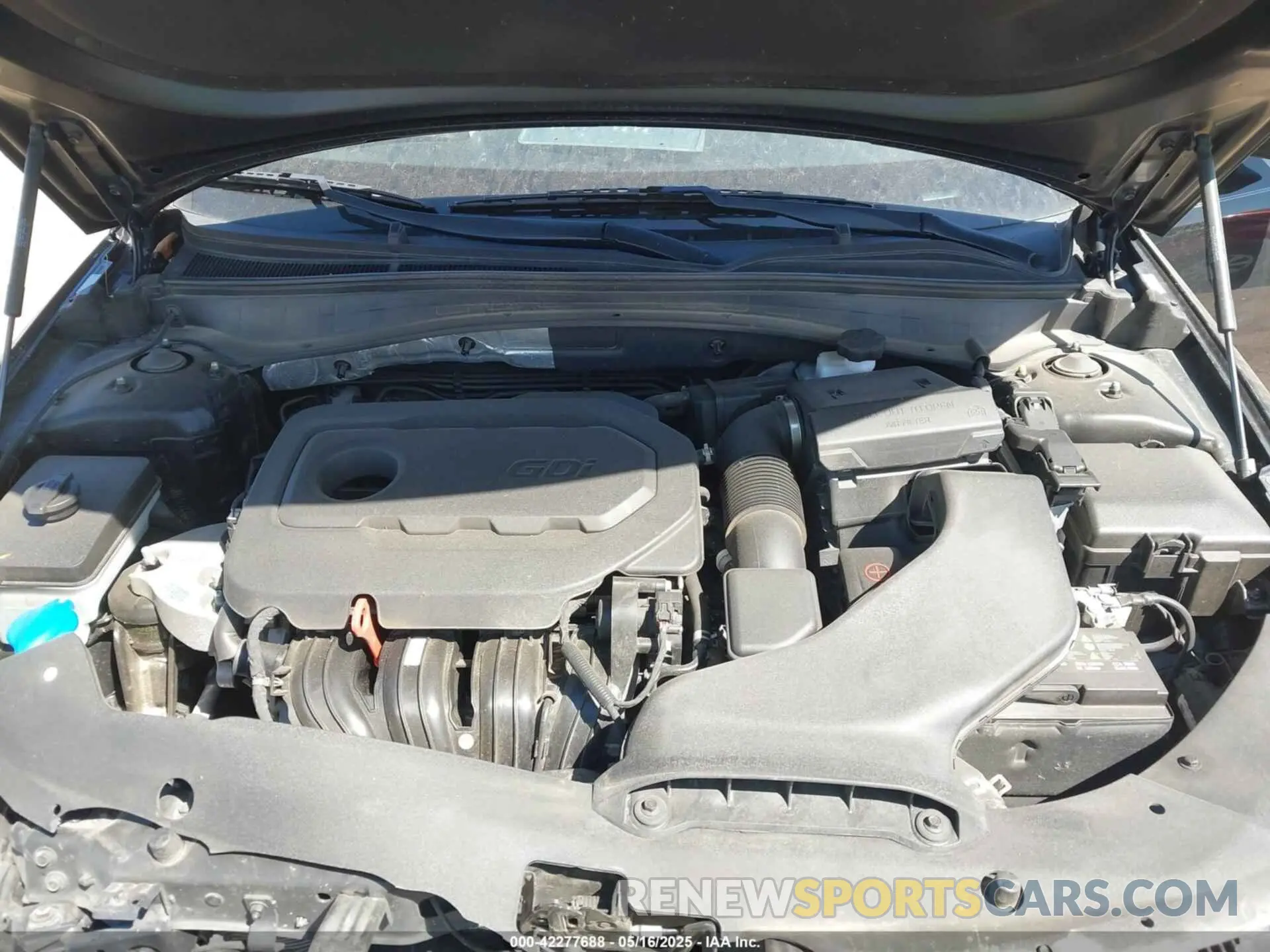 10 fotografías del automóvil dañado 5XXGT4L3XKG367735 KIA OPTIMA 2019