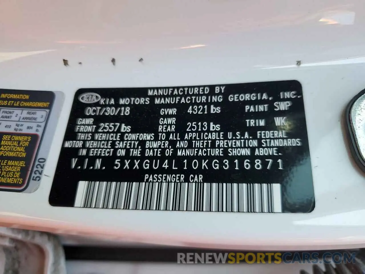 12 fotografías del automóvil dañado 5XXGU4L10KG316871 KIA OPTIMA 2019