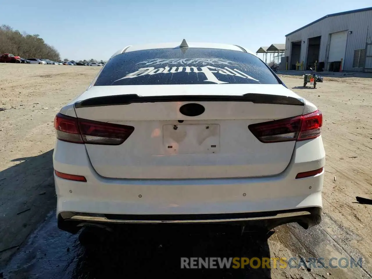 6 fotografías del automóvil dañado 5XXGU4L10KG316871 KIA OPTIMA 2019
