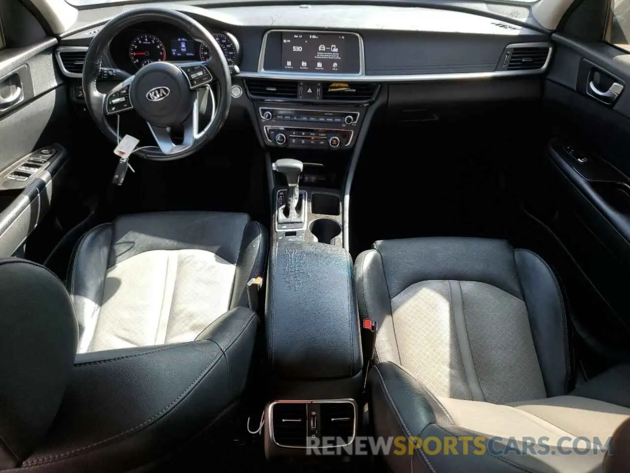 8 fotografías del automóvil dañado 5XXGU4L10KG316871 KIA OPTIMA 2019