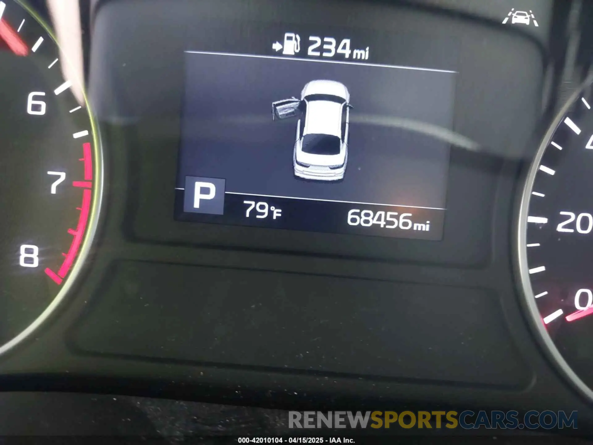 15 fotografías del automóvil dañado 5XXGU4L11KG286103 KIA OPTIMA 2019