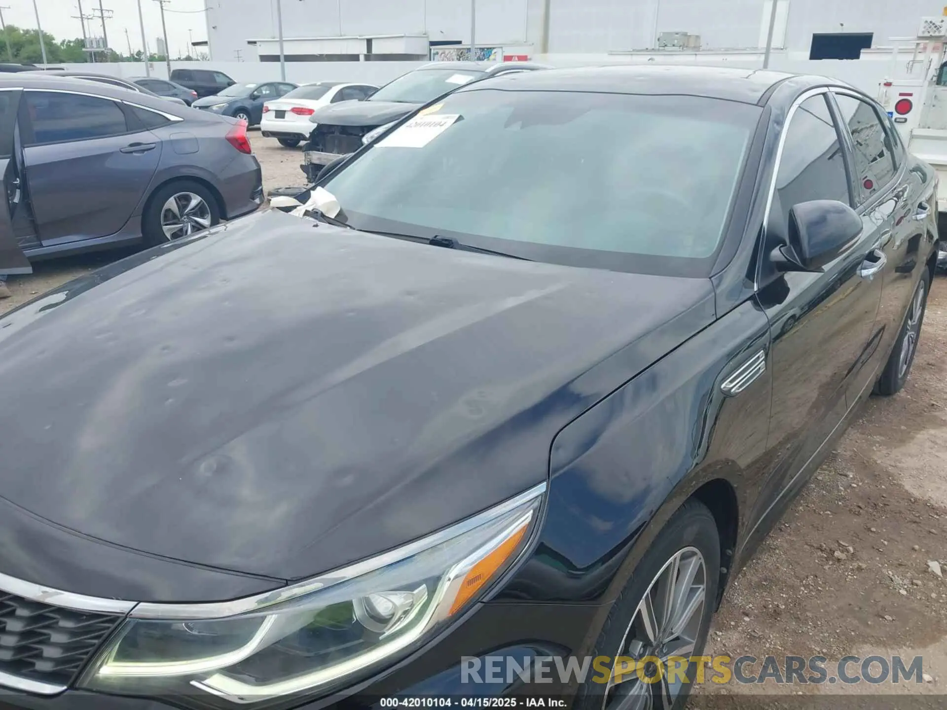 6 fotografías del automóvil dañado 5XXGU4L11KG286103 KIA OPTIMA 2019