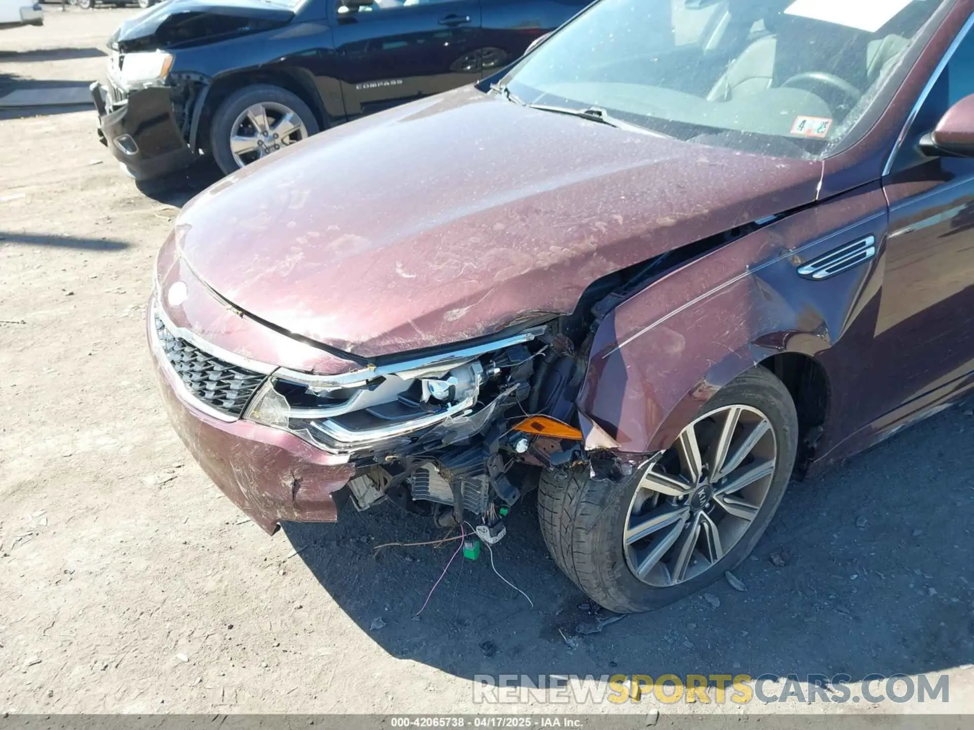 6 fotografías del automóvil dañado 5XXGU4L12KG292041 KIA OPTIMA 2019
