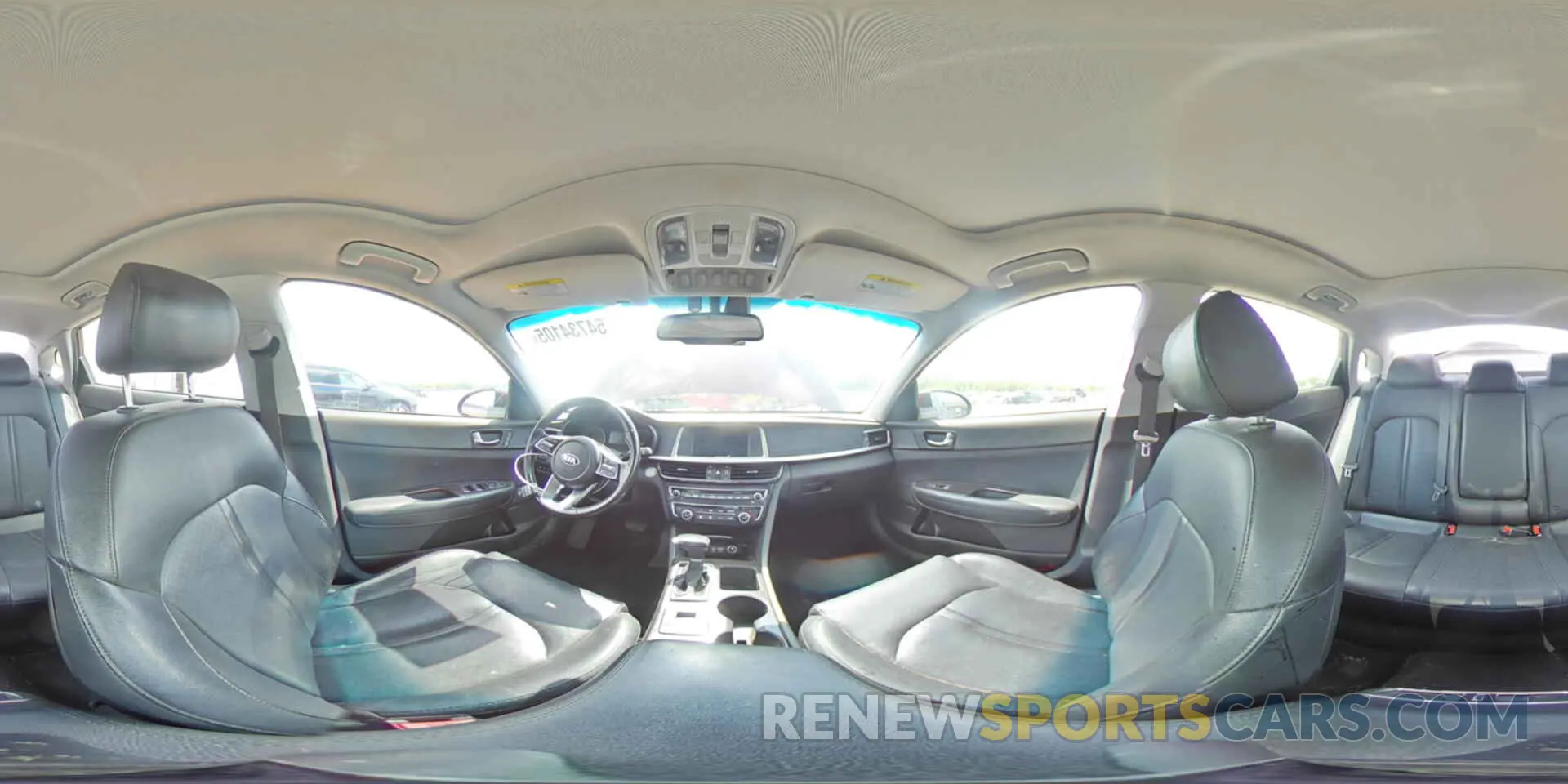 14 fotografías del automóvil dañado 5XXGU4L14KG311477 KIA OPTIMA 2019