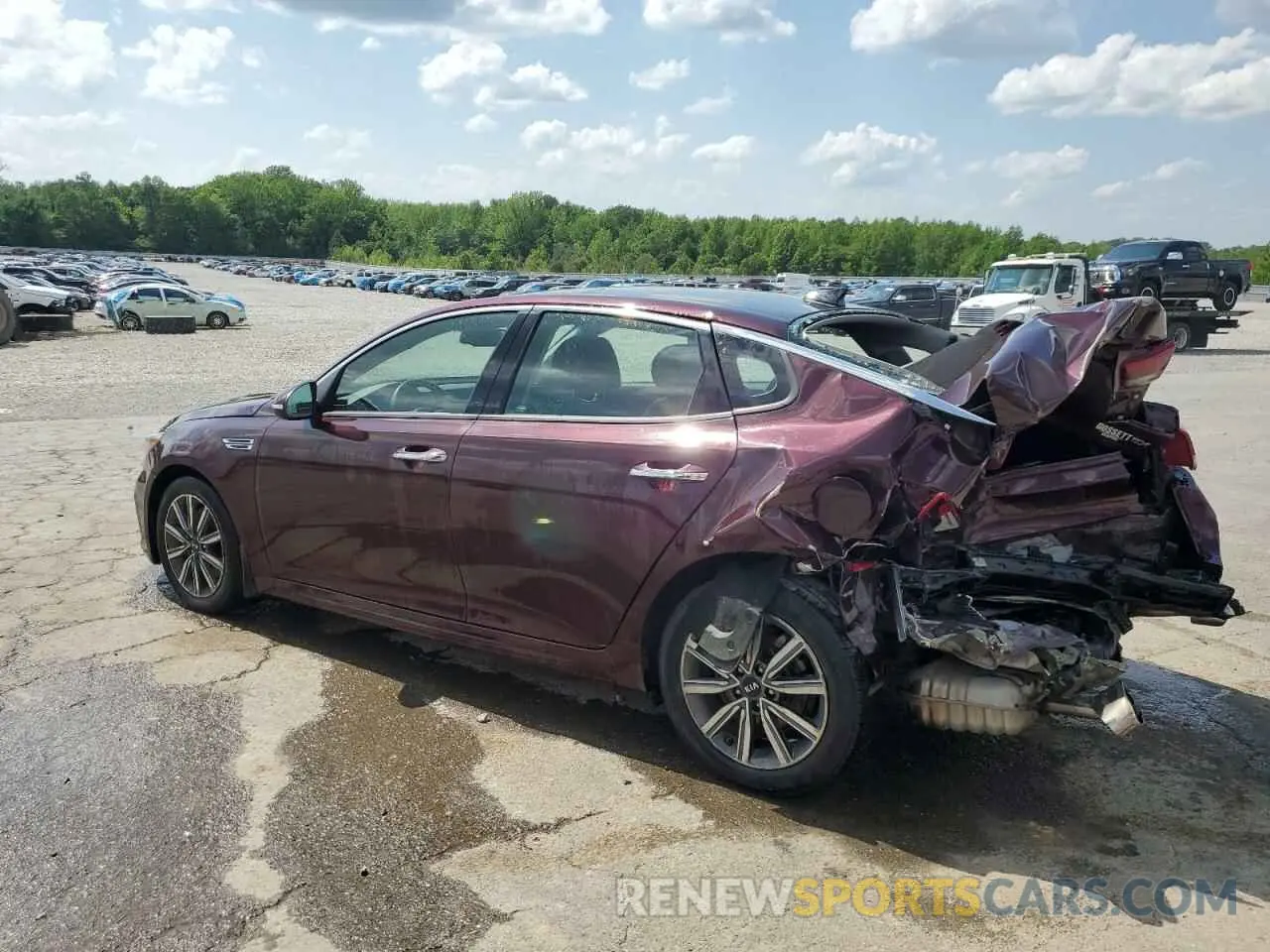 2 fotografías del automóvil dañado 5XXGU4L14KG311477 KIA OPTIMA 2019