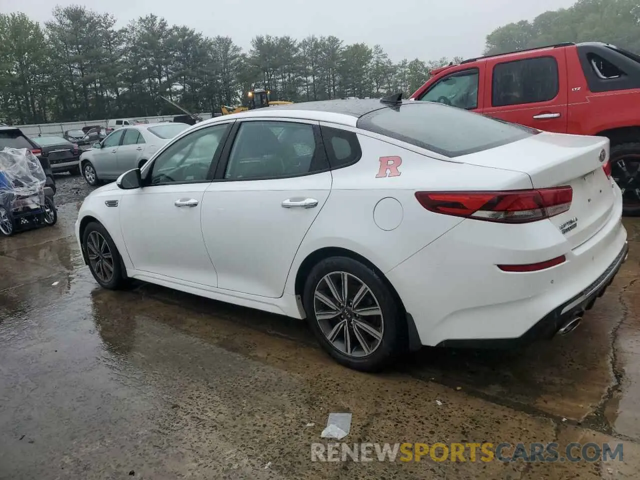 2 fotografías del automóvil dañado 5XXGU4L15KG330510 KIA OPTIMA 2019