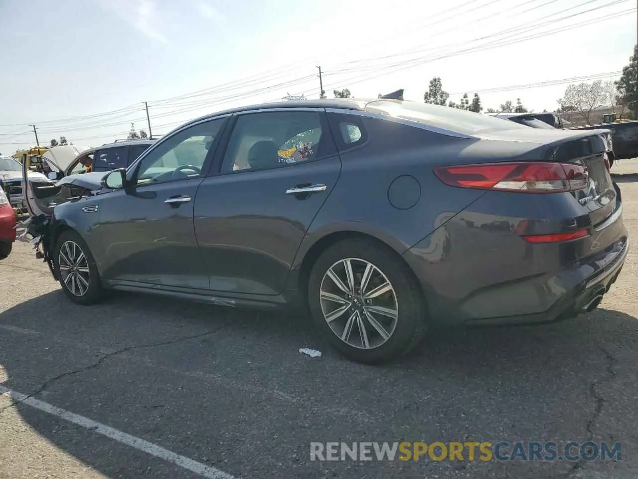 2 fotografías del automóvil dañado 5XXGU4L16KG307172 KIA OPTIMA 2019