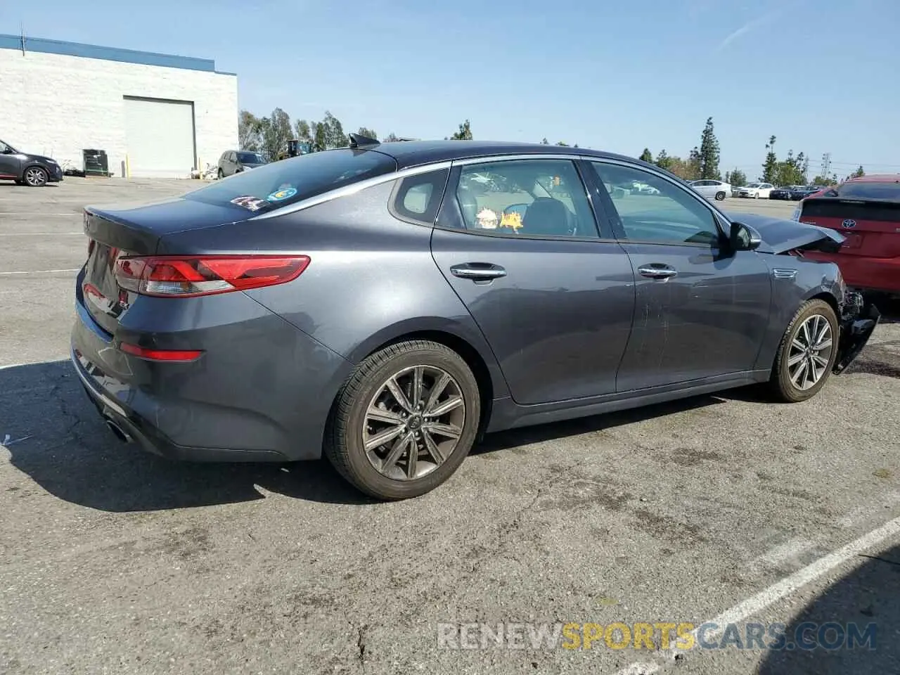 3 fotografías del automóvil dañado 5XXGU4L16KG307172 KIA OPTIMA 2019