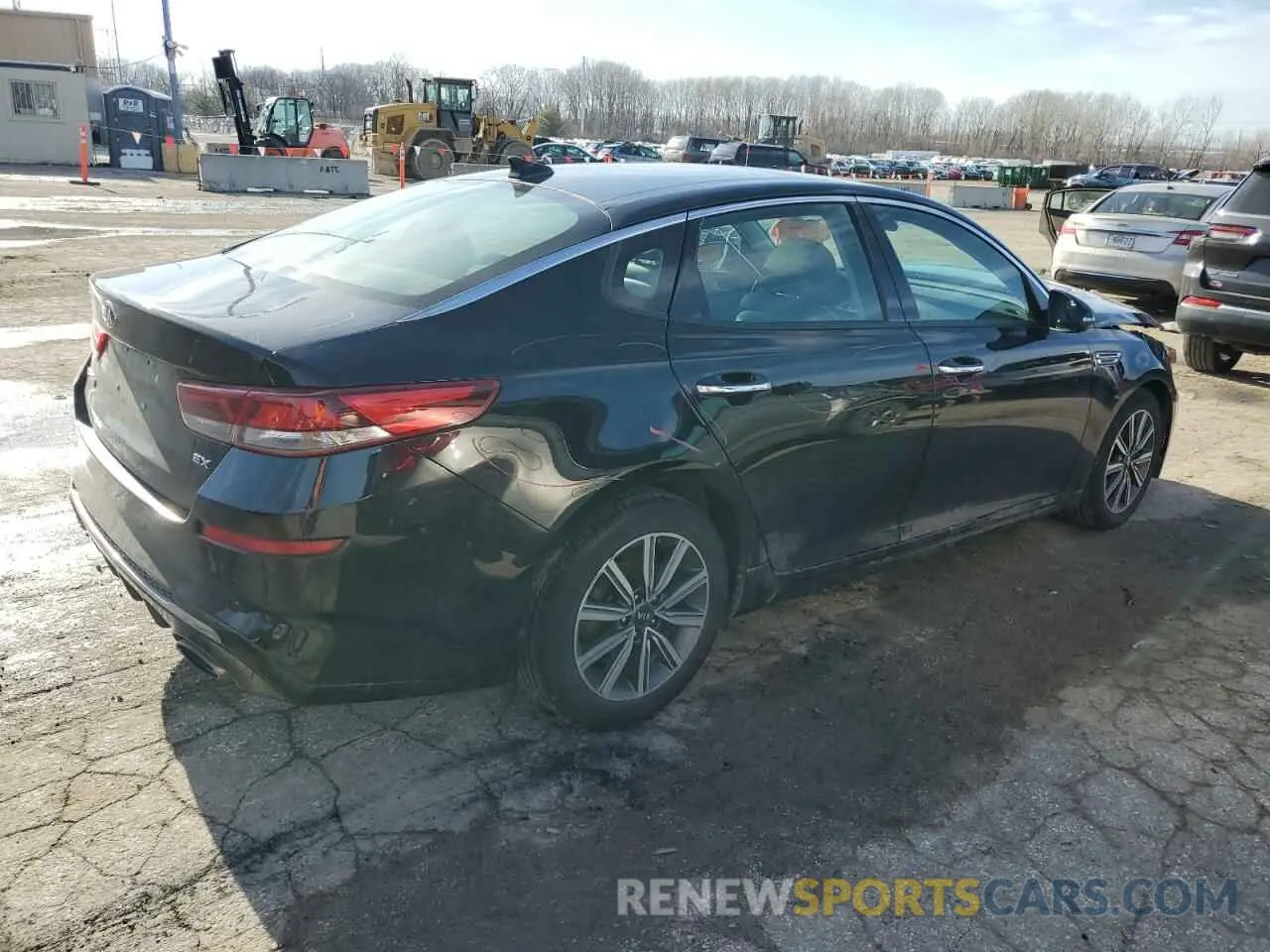 3 fotografías del automóvil dañado 5XXGU4L17KG334350 KIA OPTIMA 2019