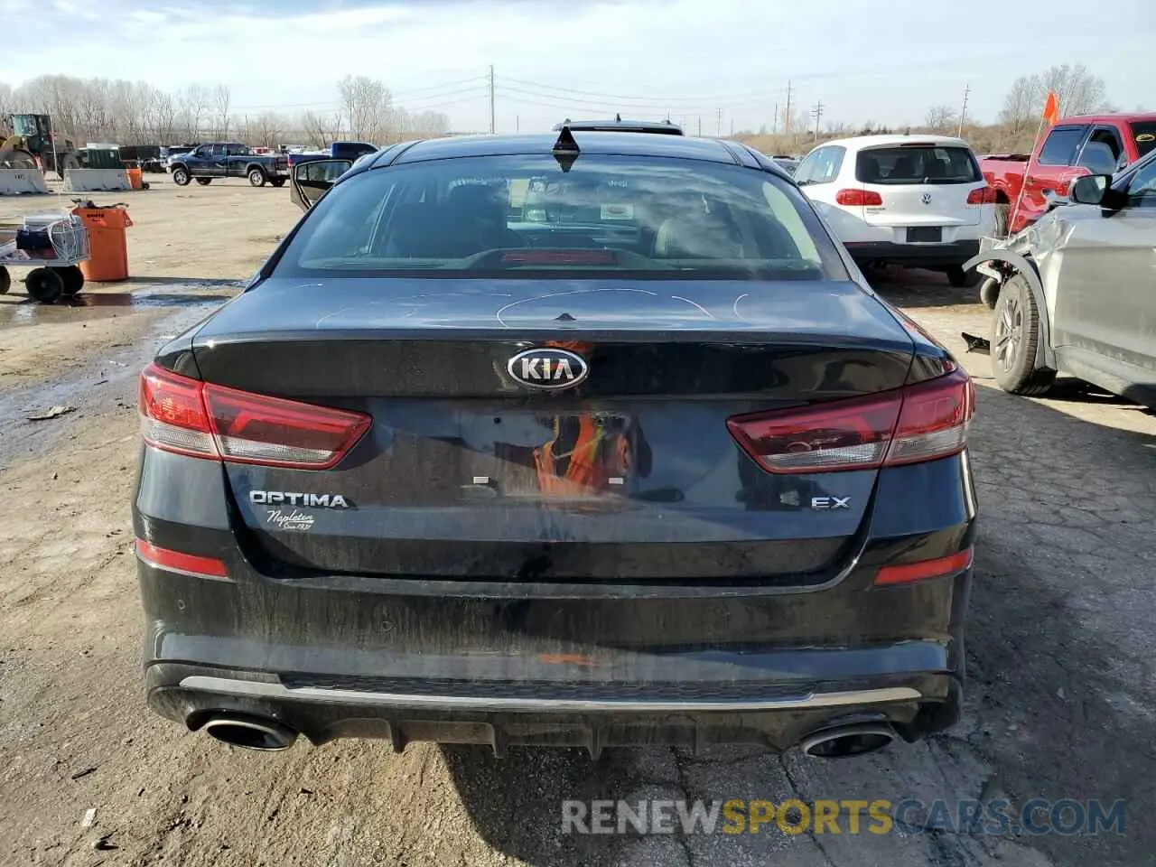 6 fotografías del automóvil dañado 5XXGU4L17KG334350 KIA OPTIMA 2019