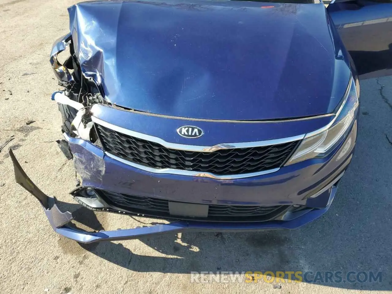 11 fotografías del automóvil dañado 5XXGU4L18KG314740 KIA OPTIMA 2019